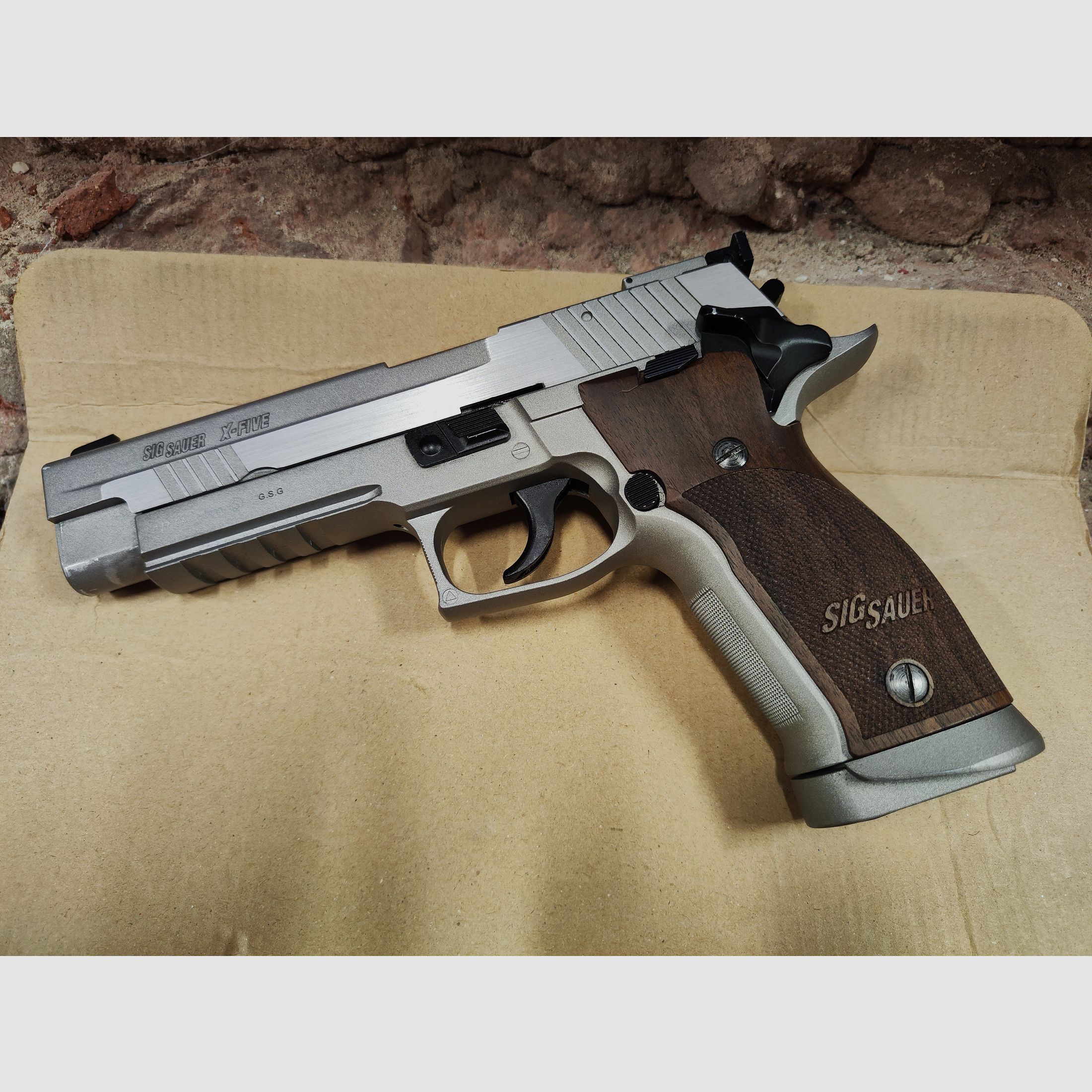 Sig Sauer P226 X-Five acciaio 4,5mm BB CO2 legno vero