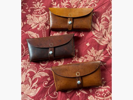 Patronen Etui der Schweizer Armee im Safari Stil