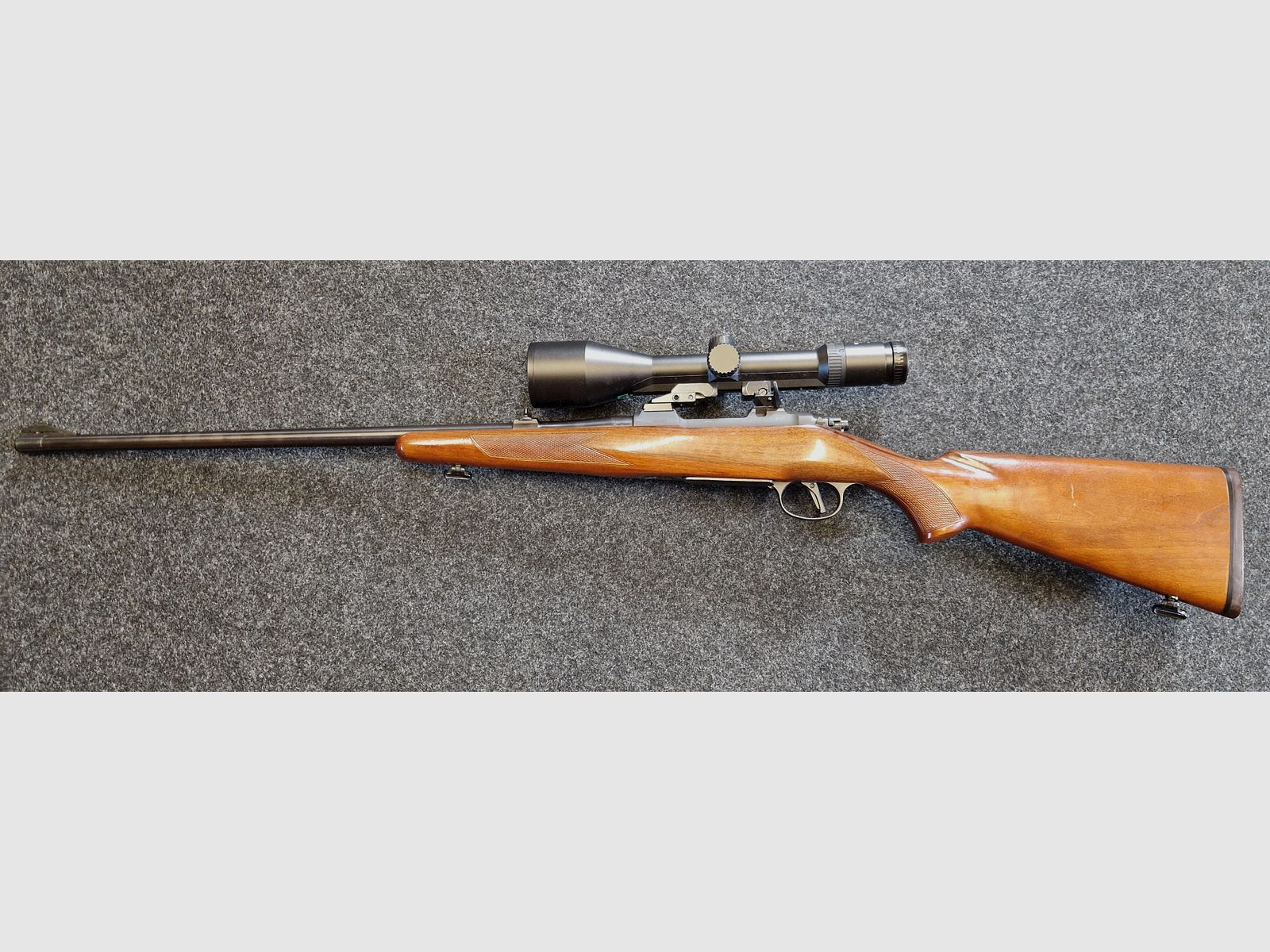 Repetierbüchse Brünner ZKK 601 Cal .308 mit montierter 155‑mm‑Picatinny‑Schiene oder Zeiss Diavari  V M 3-12x56 T*
