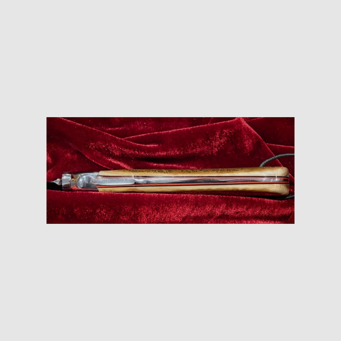 DNC "Athos" – RWL34 | Marfil de mamut | Grabado Scrimshaw Oso | Cuchillo de colección exclusivo | Cuchillo de caza, imagen 6 de 6