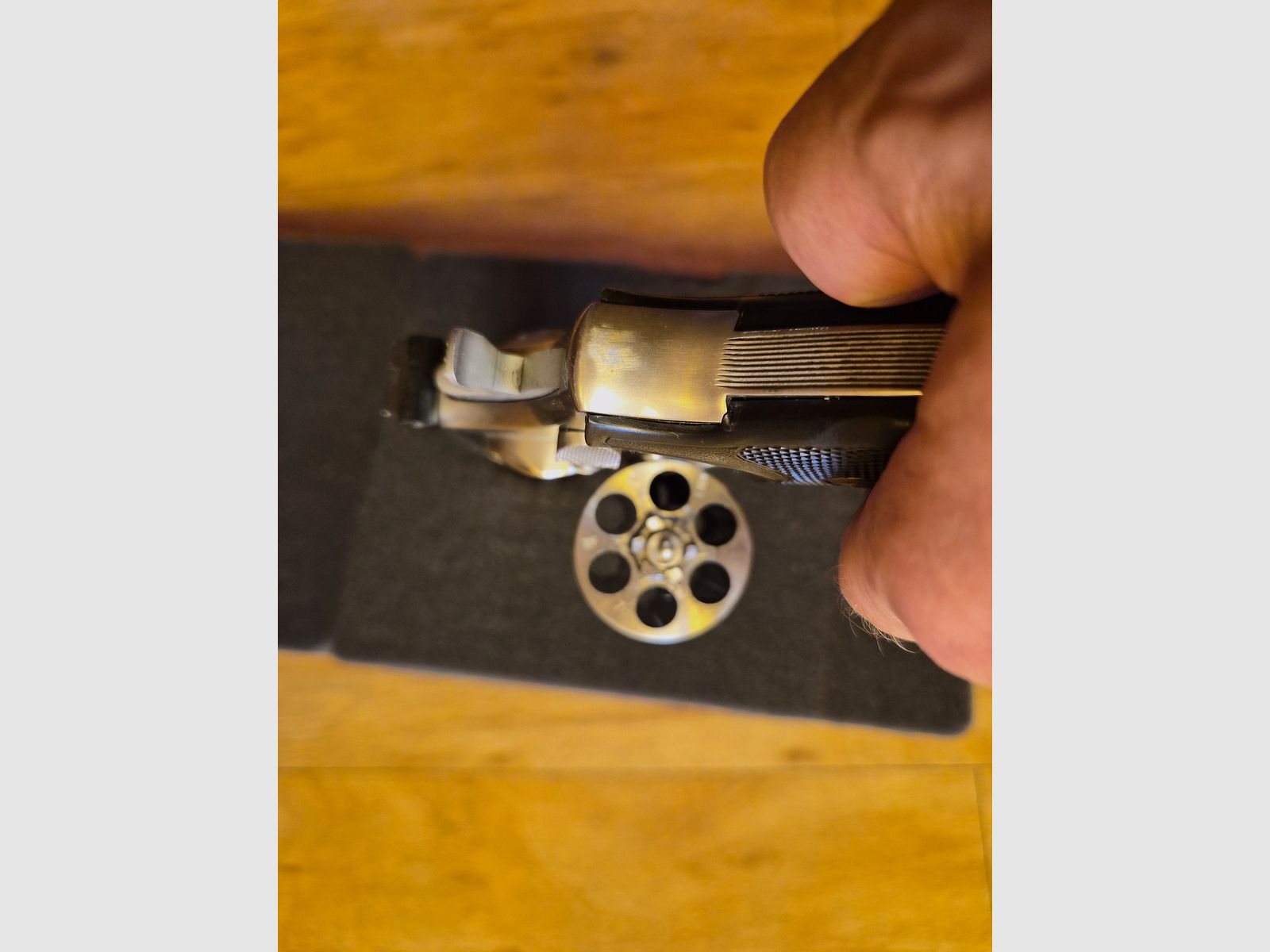 Smith & Wessen 357 Magnum mało strzałów