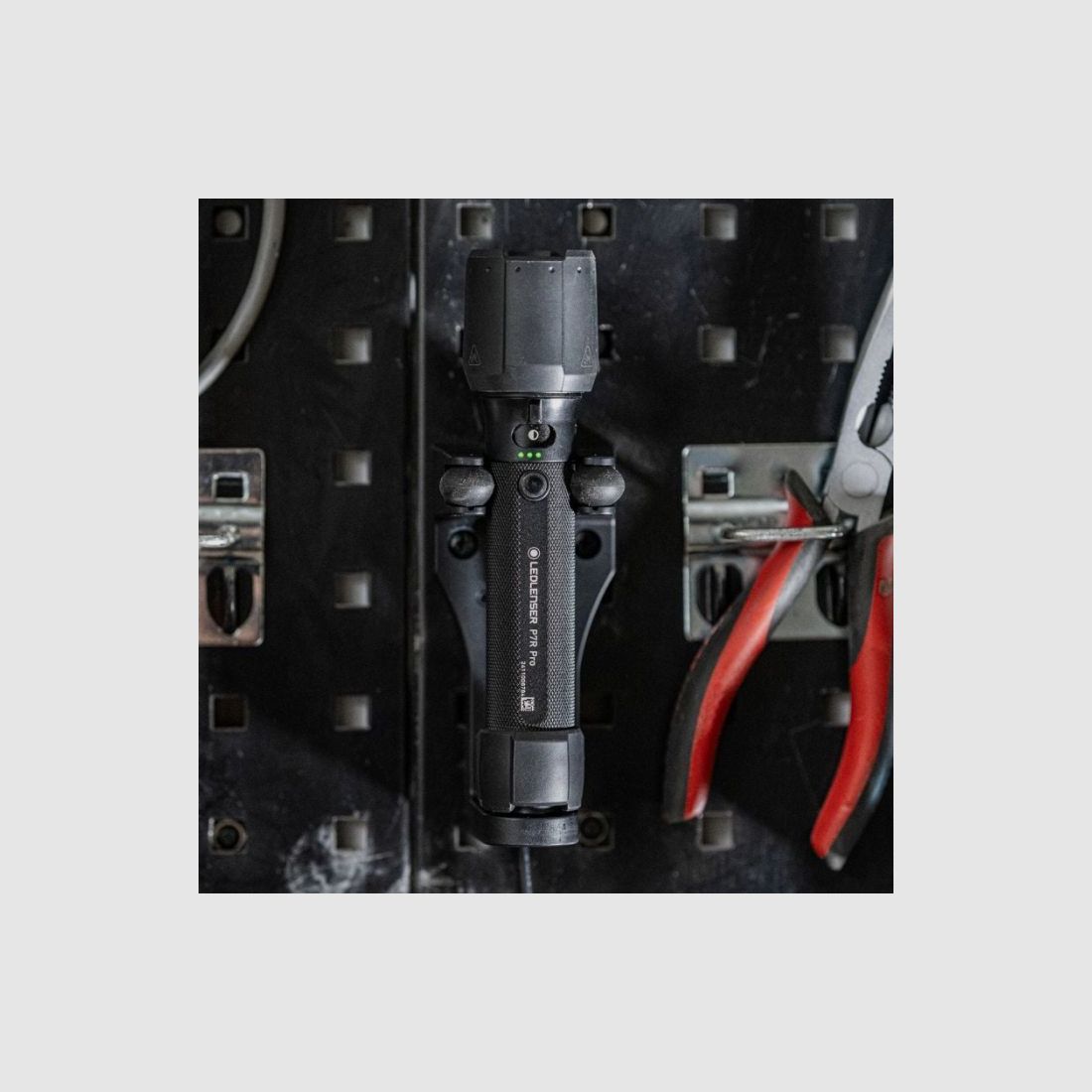 Ledlenser P7R Pro Flashlight, image 9 of 14