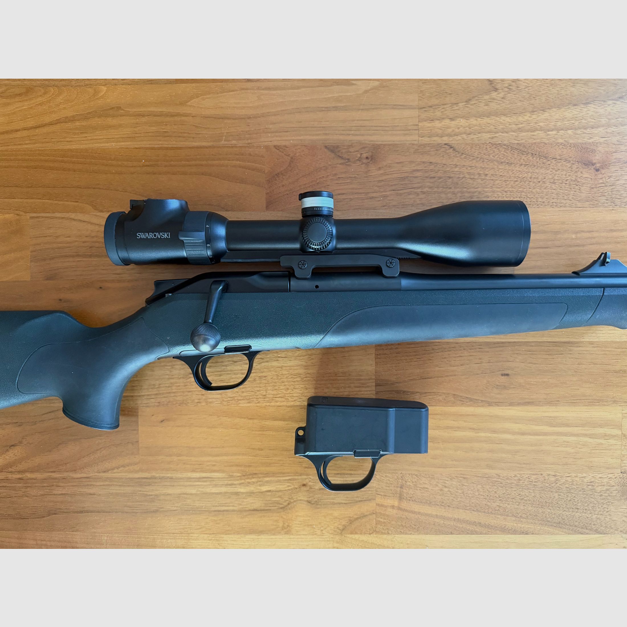 Blaser R8 30-06 con ZF