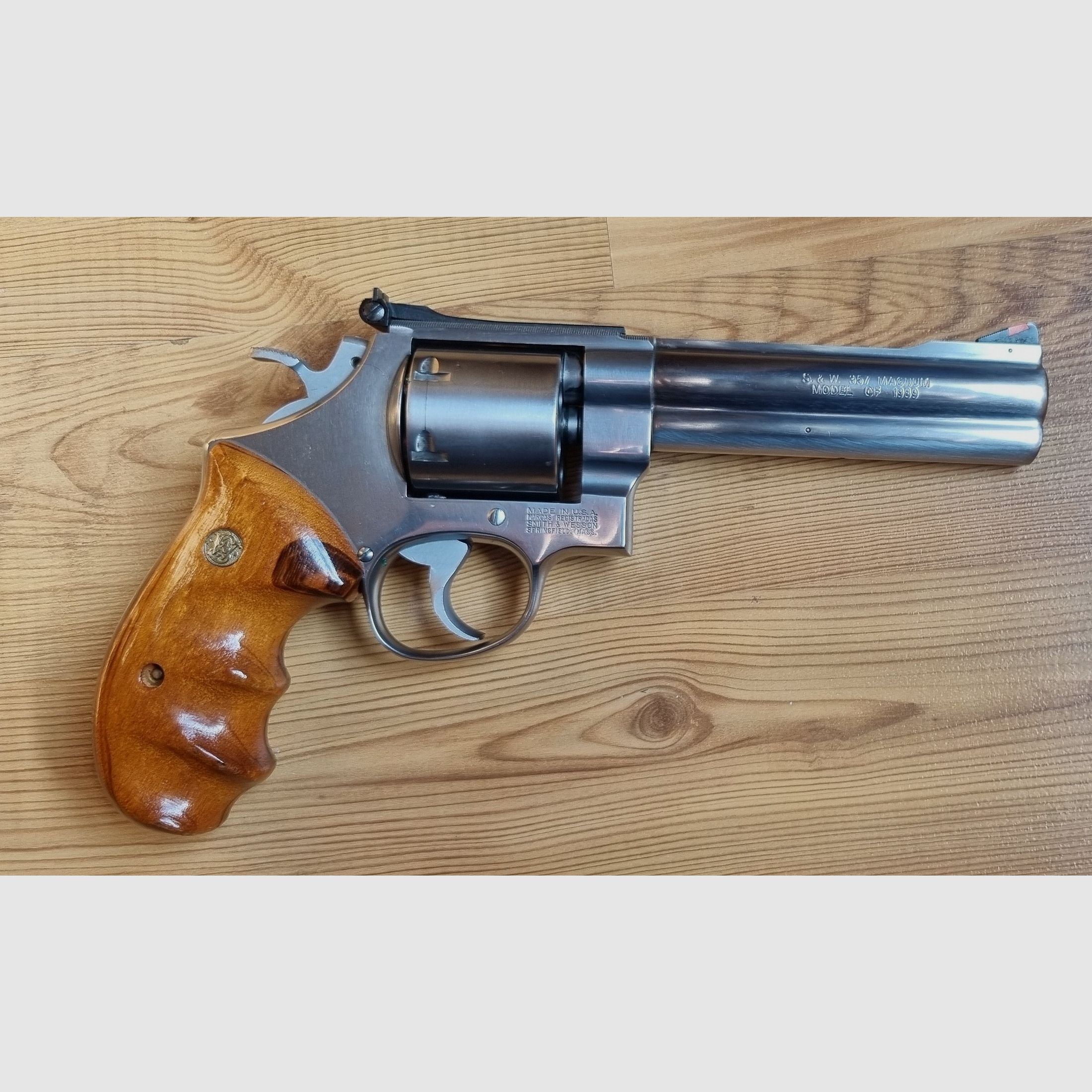 Revolver Smith & Wesson Mod.627-0 Modell von 1989 Kal. .357Magnum 5,5" Lauf