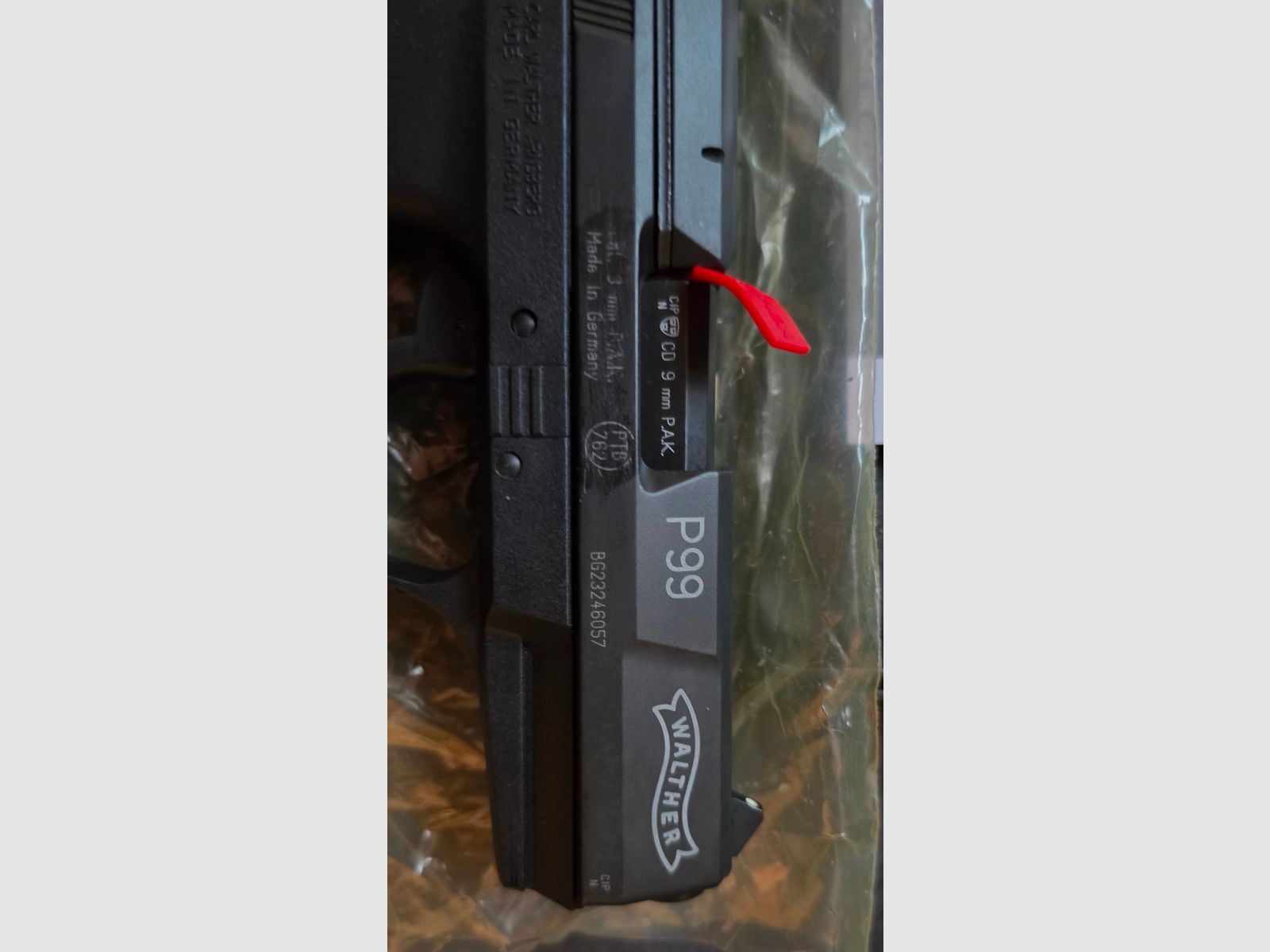 Walther P99 + Köcher + 100 Schuss