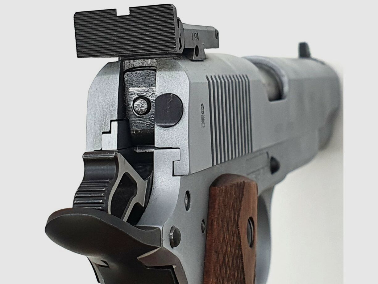 Tangfoglio Witness 1911, Gebraucht mit Ersatzmagazin