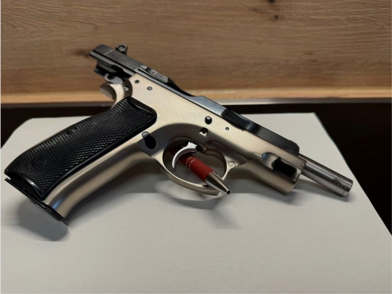 CZ 75 in 9mm Luger, Tresor auch vorhanden