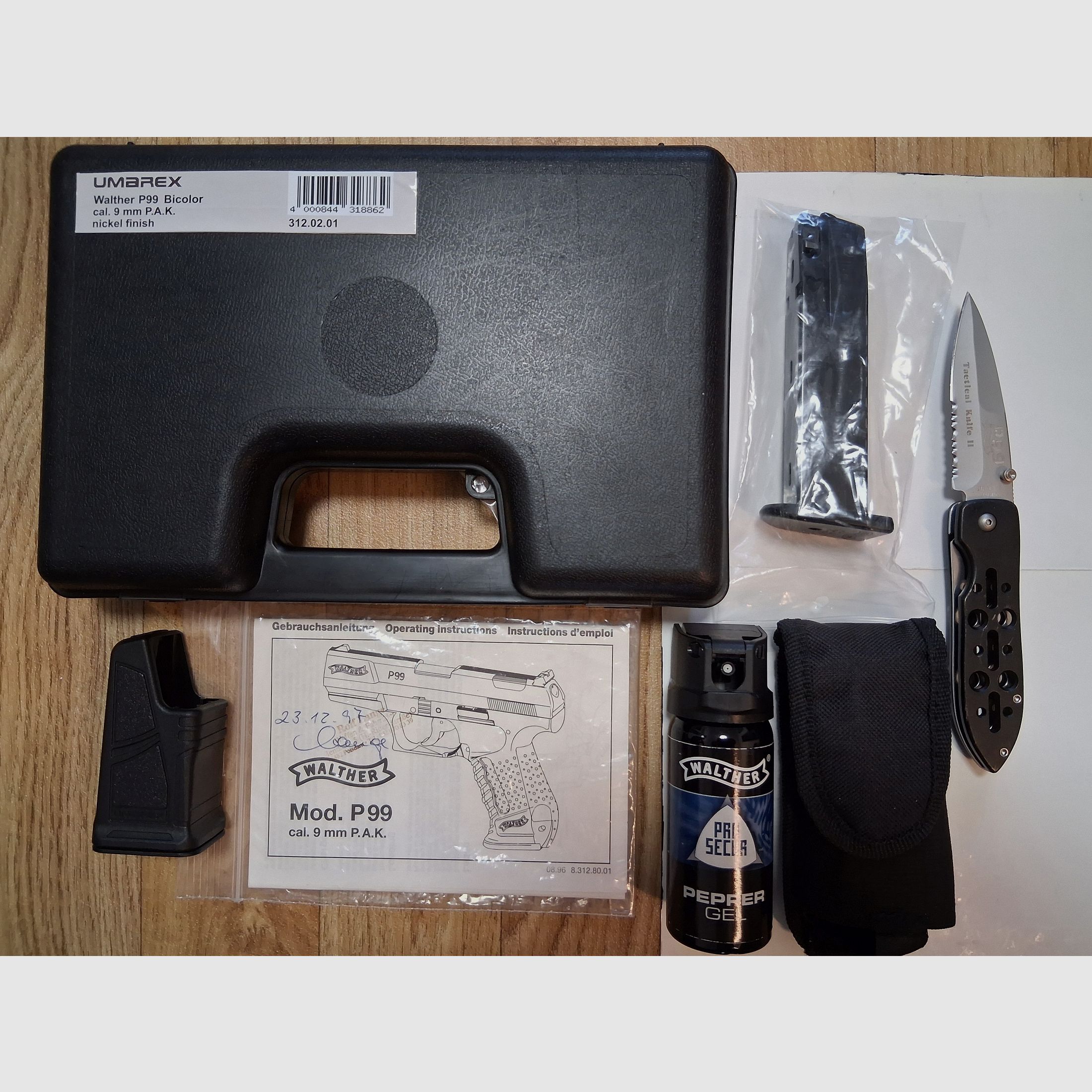 Sammler aufgepasst! Walther P99 bicolor PTB-637 (neuwertig, ungeschossen), 2 Magazine + Walther Zubehör