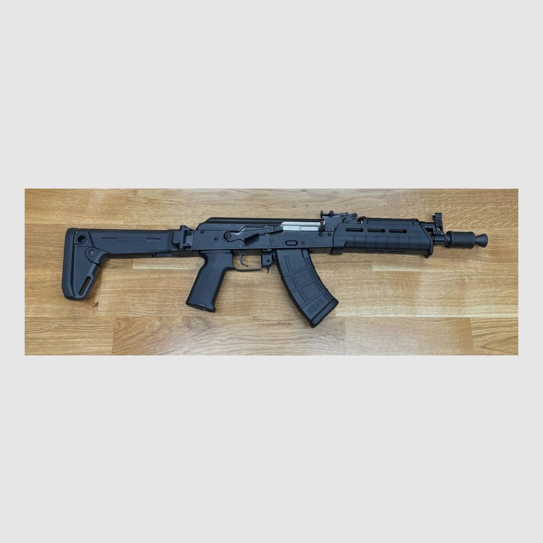 con Magpul calciolo pieghevole WBP Mini Jack - pistola semiautomatica 7,62x39 con calciolo pieghevole Magpul Zhukov-S - impugnatura MOE - impugnatura per pistola Magpul - Made in Polonia - sistema AKM AK47 AK74, immagine 2 di 4