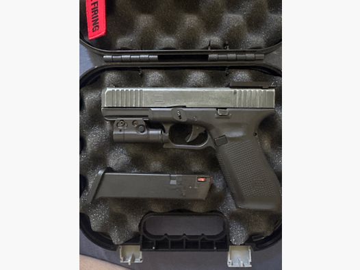 Glock 17 Gen 5 BLK First Edition 9 mm P.A.K