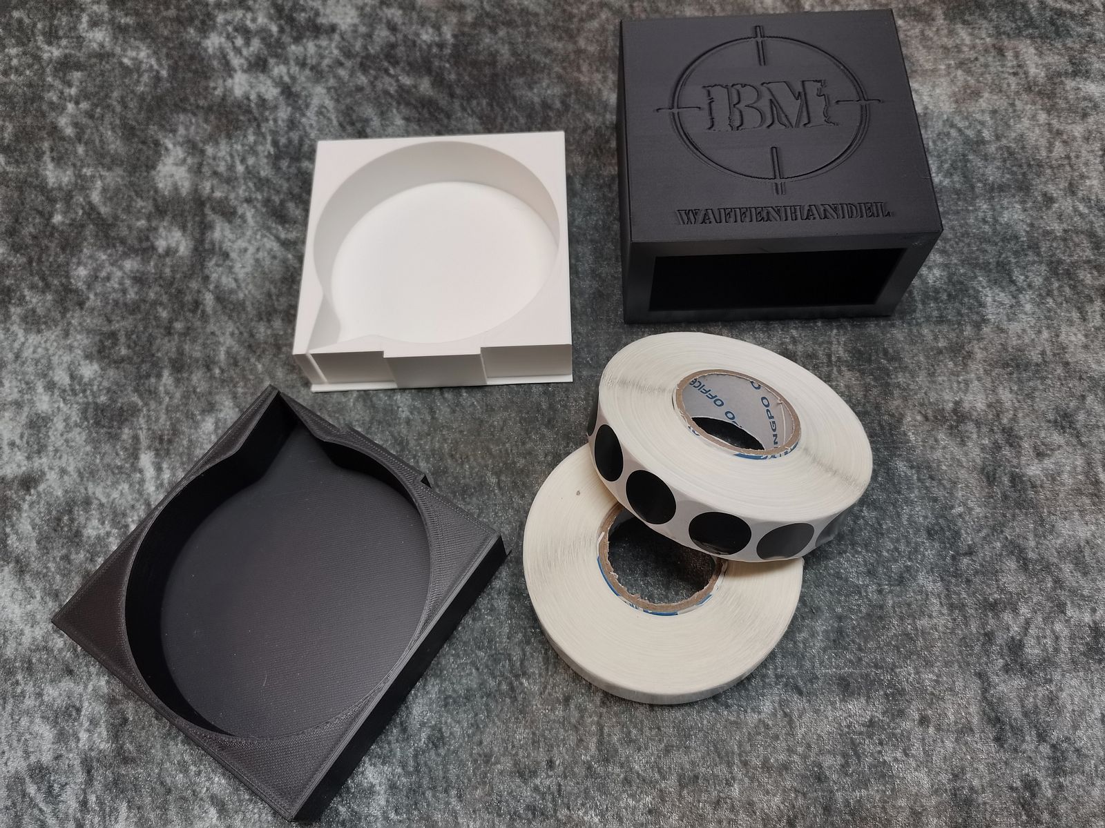 Schusspflaster Box  inkl. weiße & schwarze Pflaster Sportschütze 19mm Pflasterbox