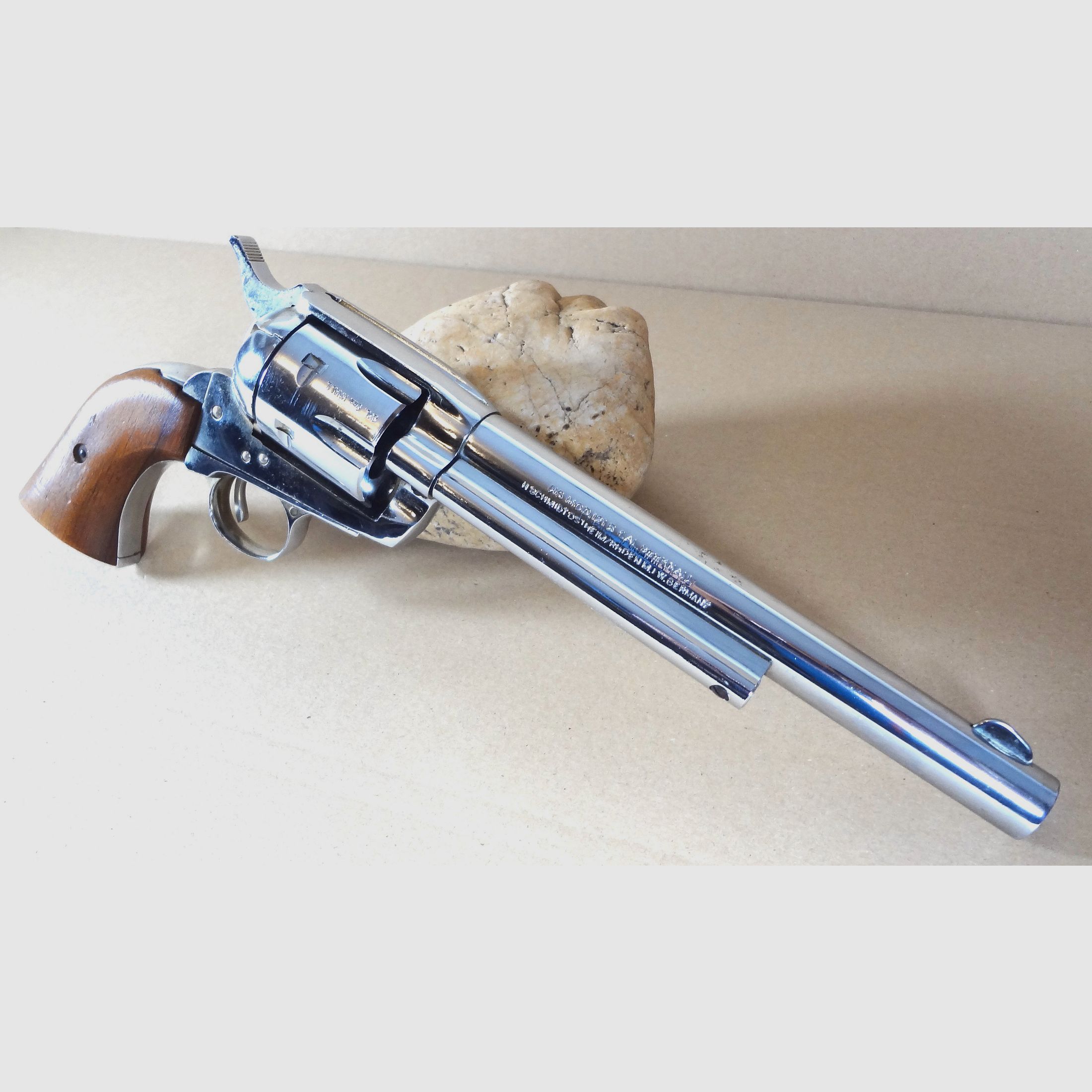 H. Schmidt, Model 121B Texas Scout Peacemaker, in caliber 9mm blank.