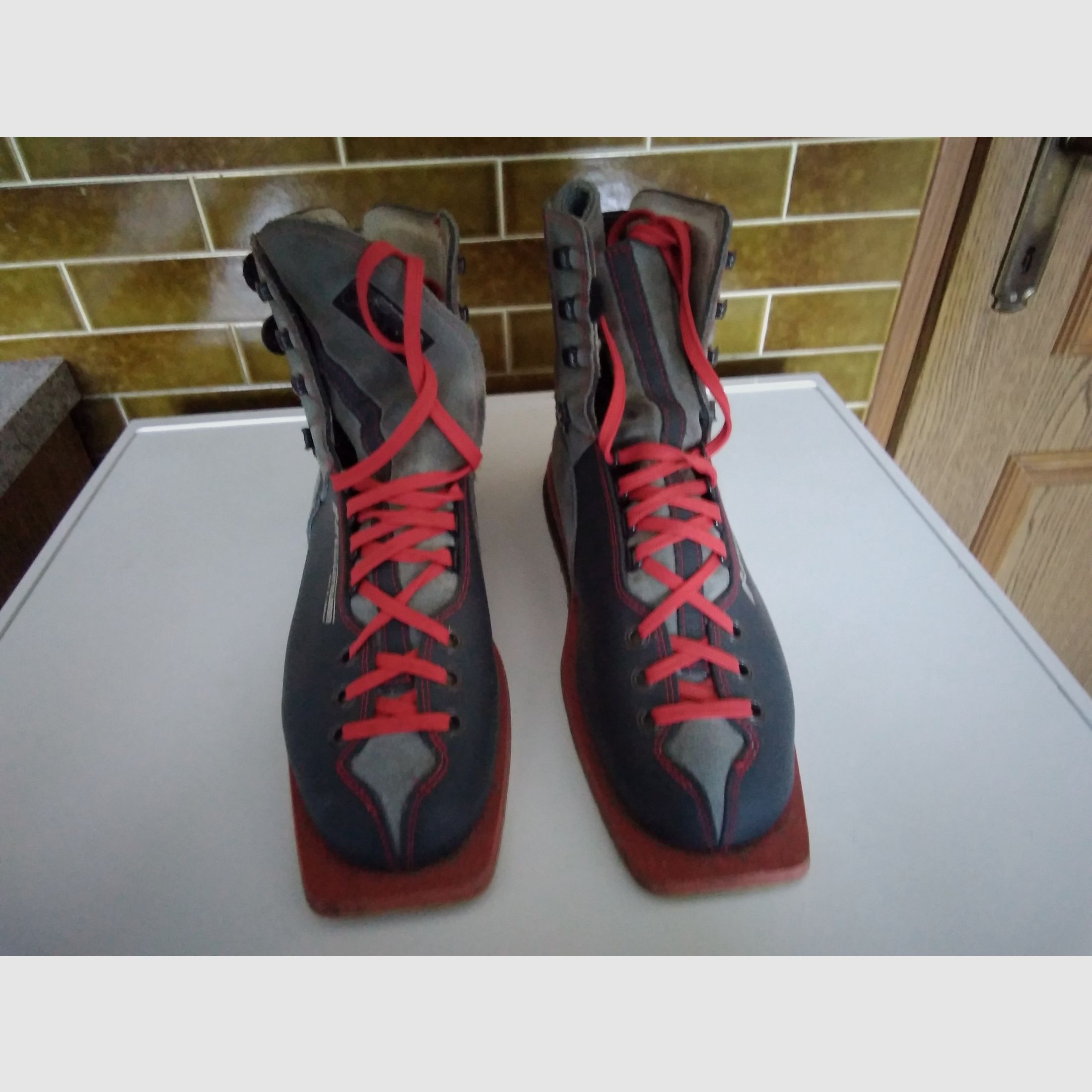 Shooting shoes men size 46