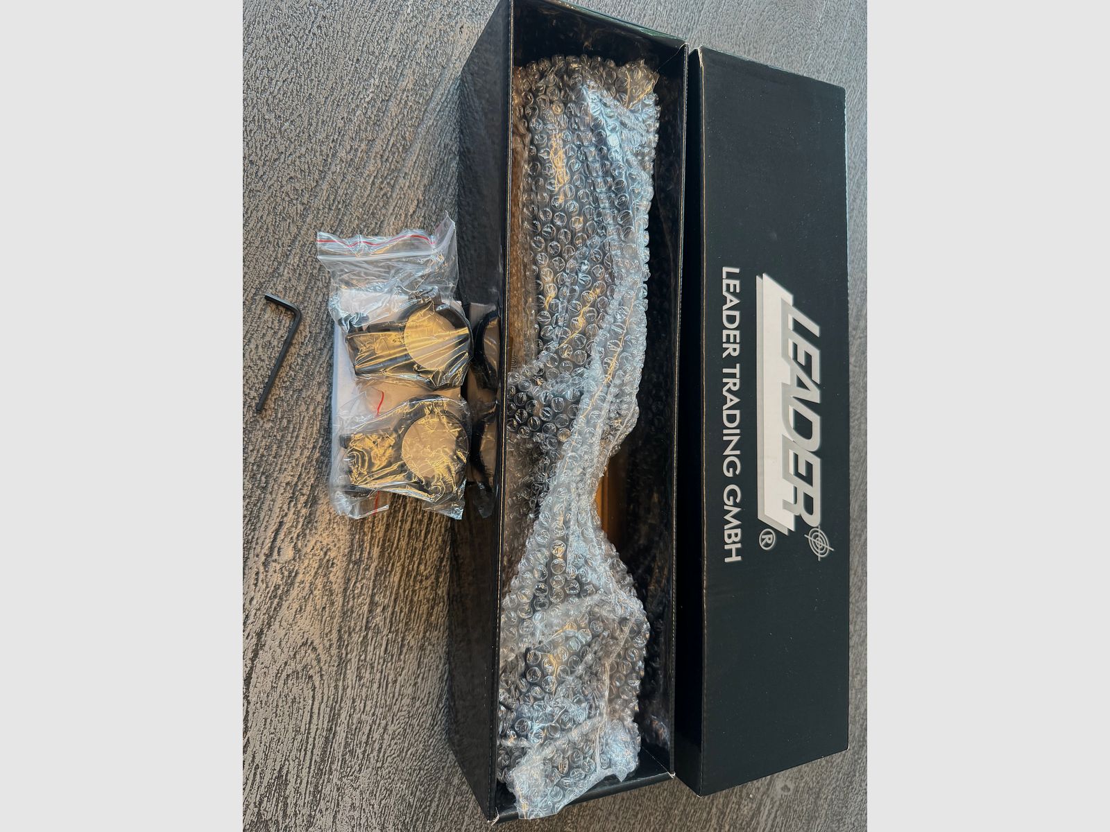 Leader Huntersman 1,5-6x42E mit beleuchtetem Duplex Absehen
