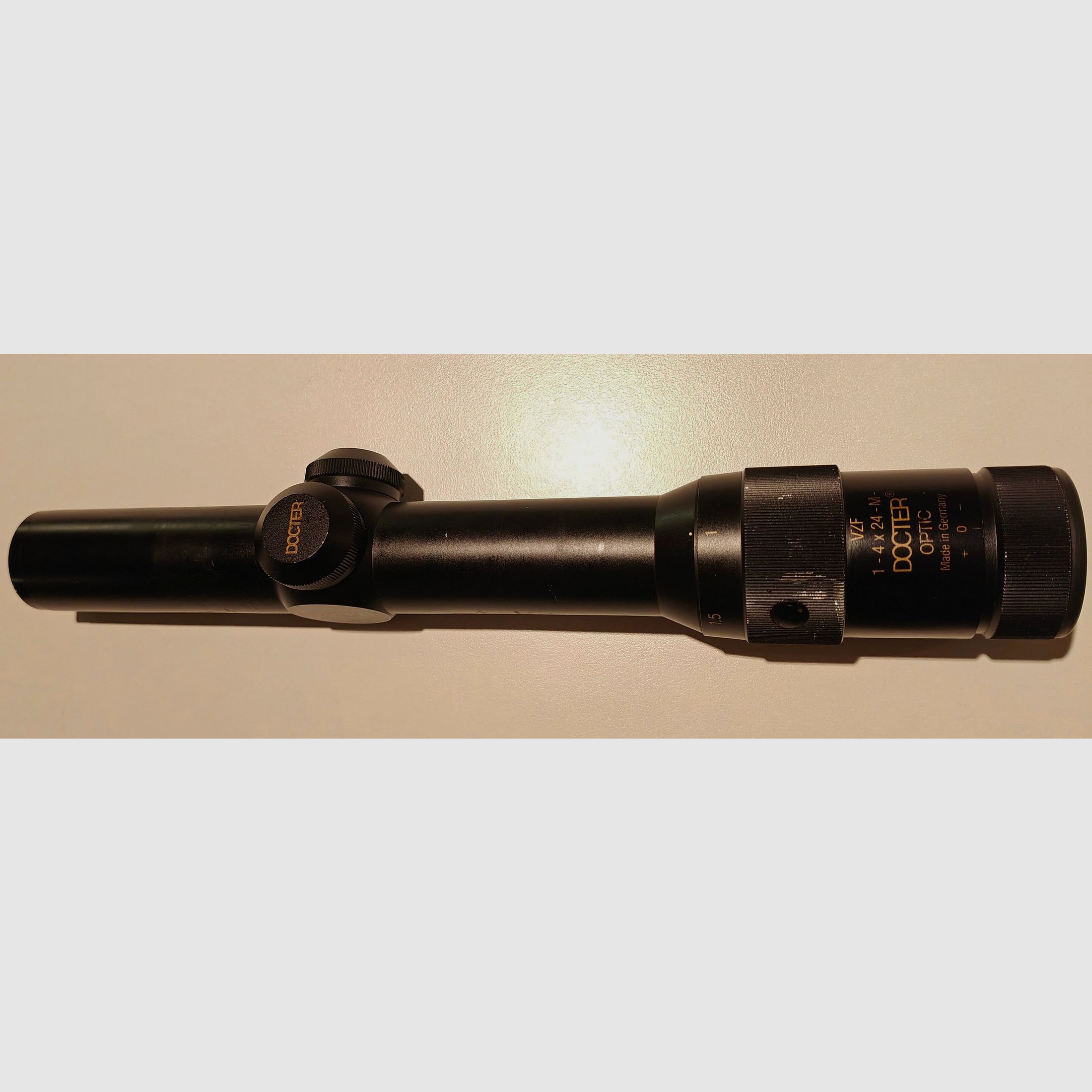 Docter VZF 1-4x24 M driven hunt riflescope like Zeiss Diavari