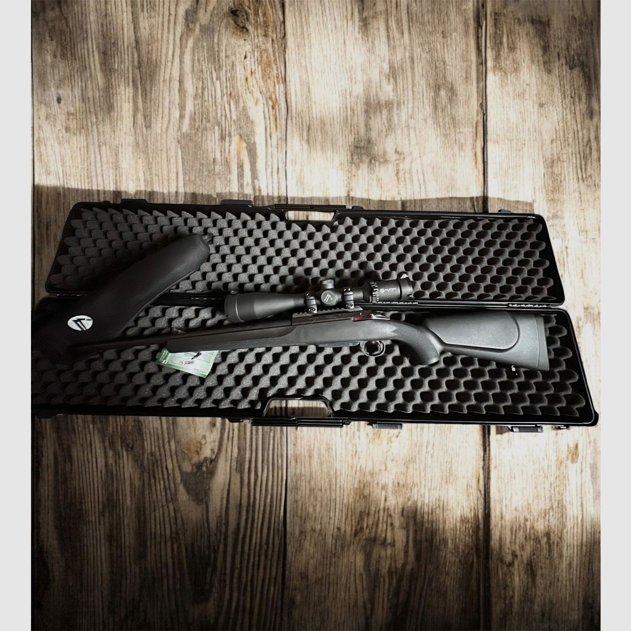 Jagdrepetierbüchse | Revo Arms Hunter .308 Win. mit Alpen Optics Apex XP 2,5–15x50 BDC