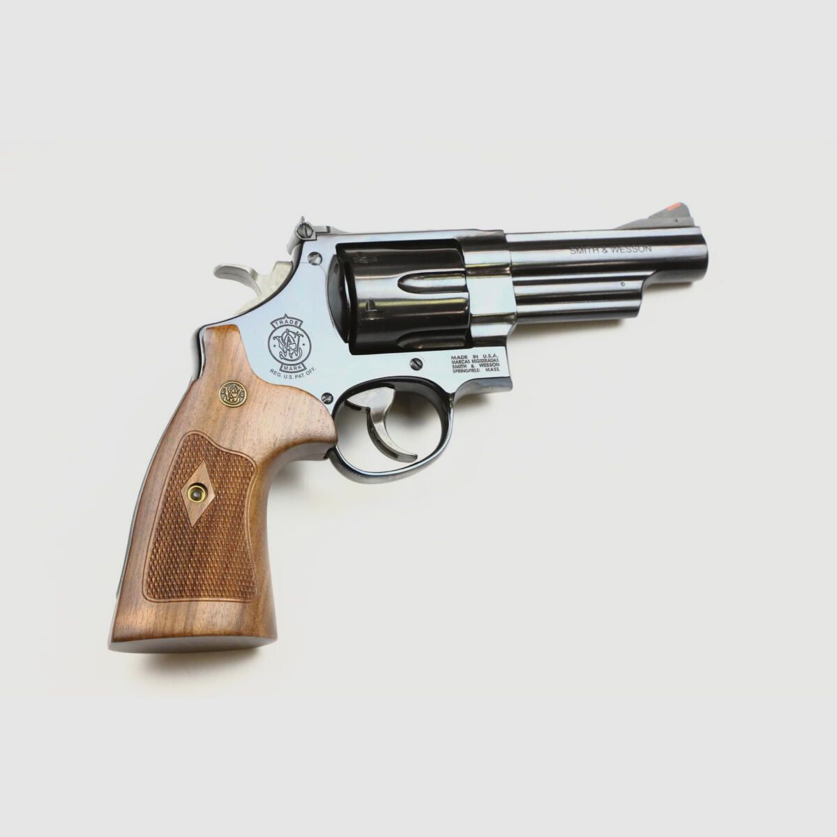 Smith & Wesson 29 Classic Series 4″, Bild 2 von 4