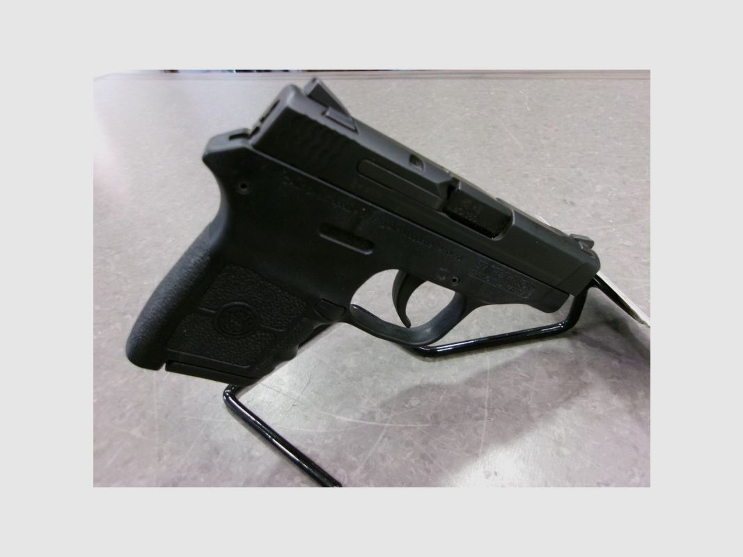 S&W BODYGUARD M&P CAL380 d'occasion, image 4 sur 8