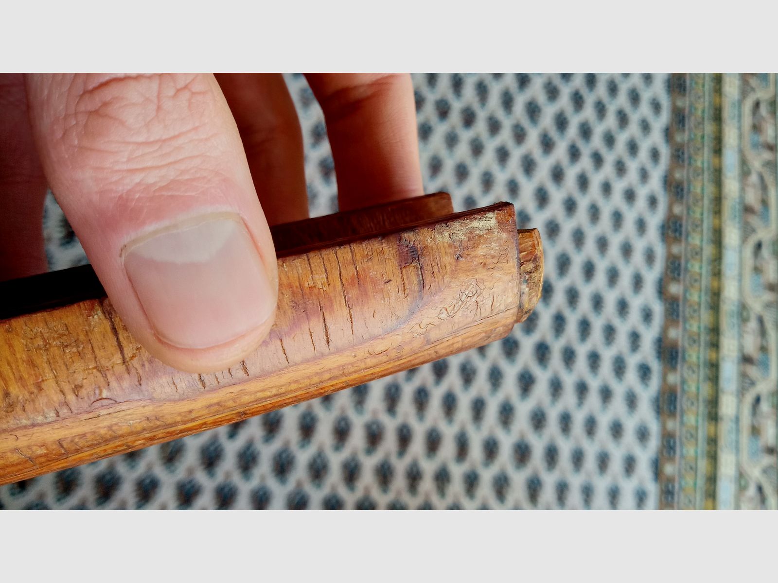 Originale guanti superiori Dong AK rumeni (molto larghi) / Legno laminato robusto perfetto per il pene di asino rumeno (Uluc) o guanti RPK