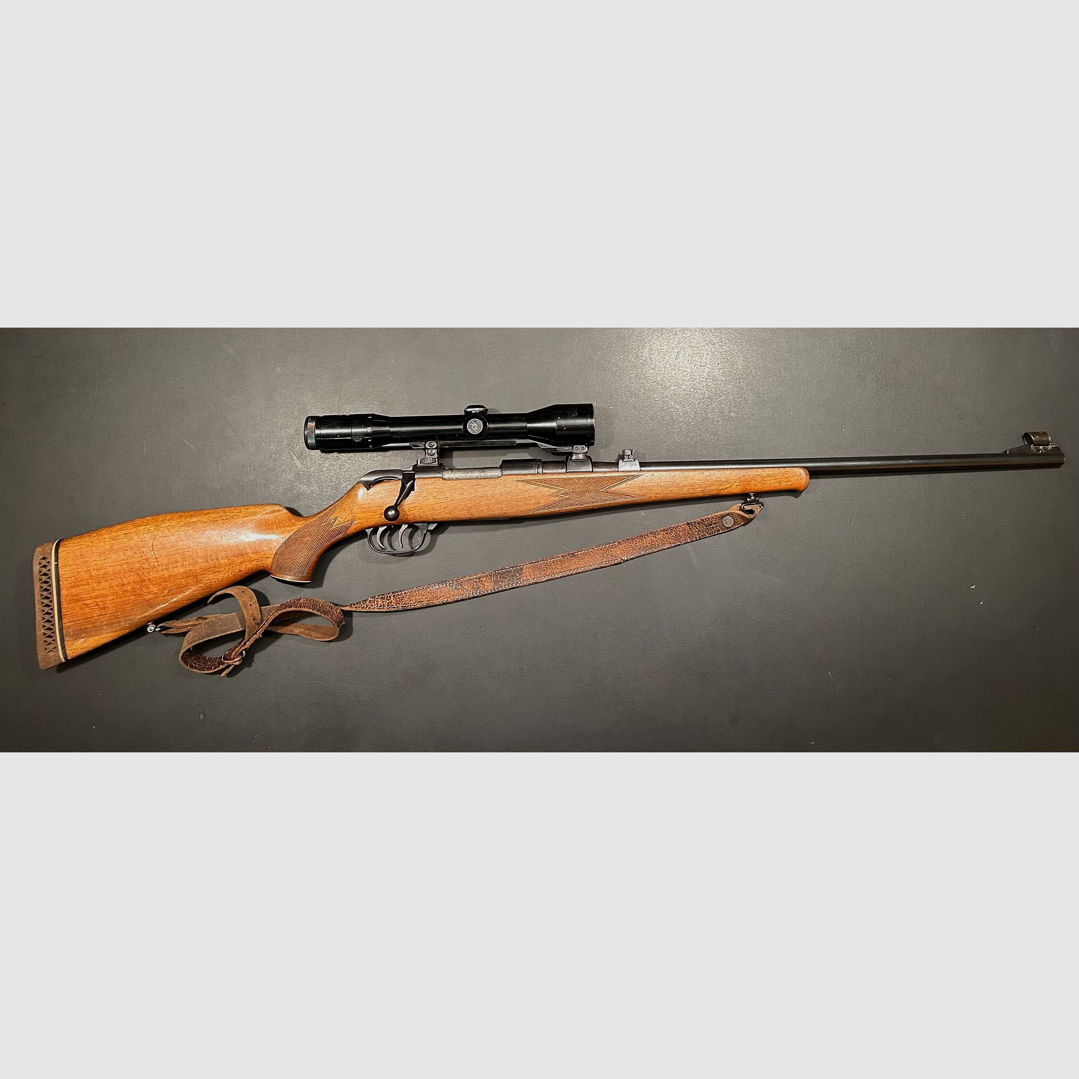 Repeater rifle .243 Win. Krico