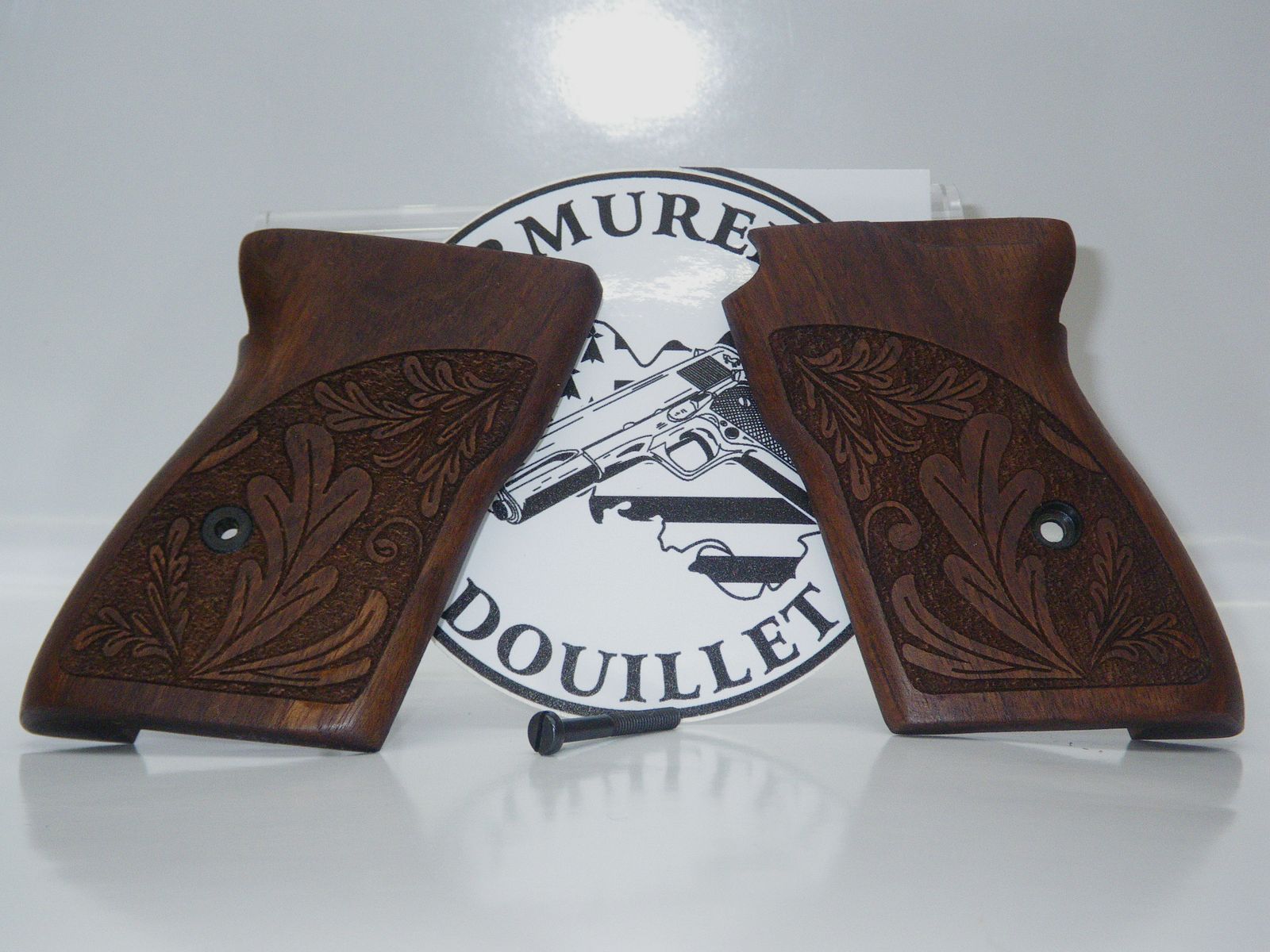 Griffschalen aus Holz für Pistole Walther PPK