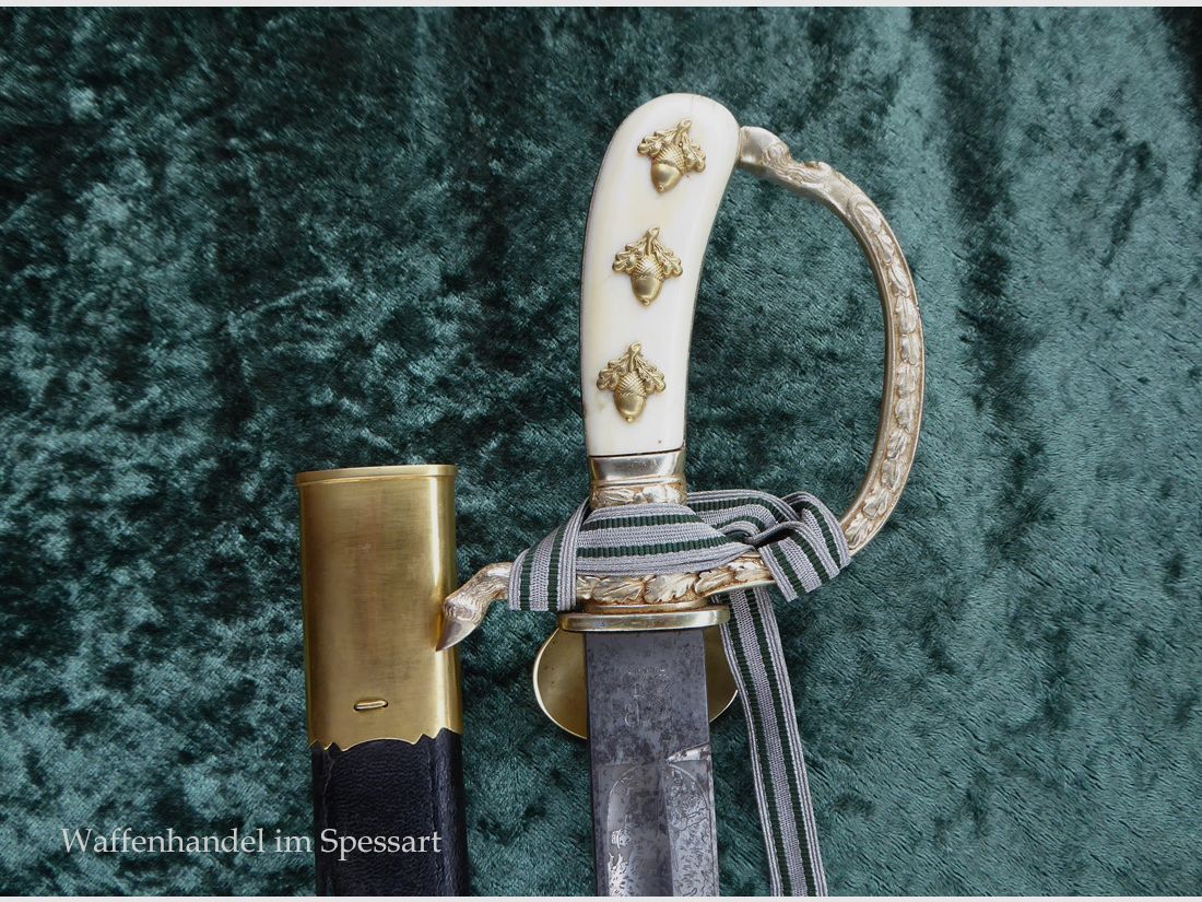 Stag knife with a guard vessel in ornate design from the time of World War II.