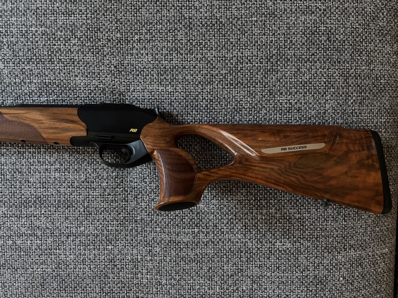 Blaser R8 Success, Holzschaft