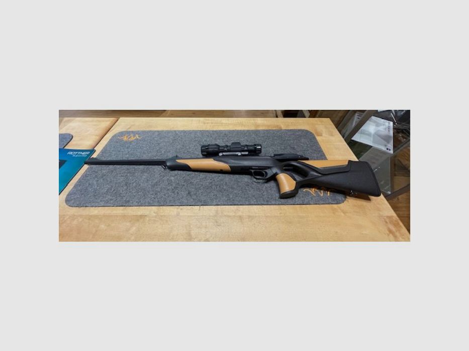 Blaser R8 Success Leather | Gebrauchtwaffe, Bild 1 von 8