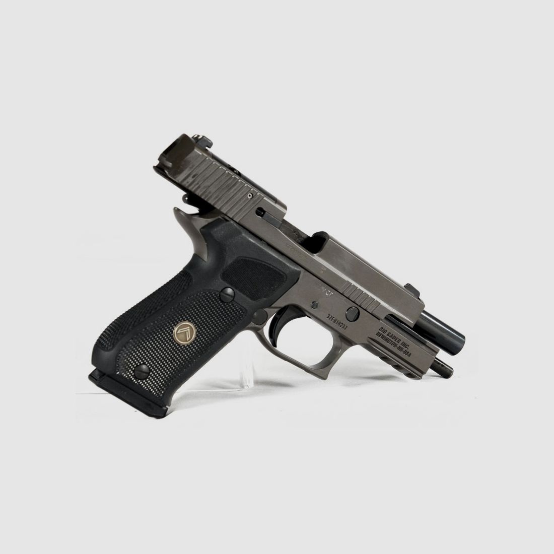 Sig Sauer P220 Legion