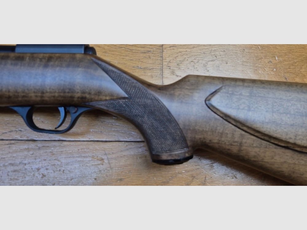 Rara e originale carabina Beretta Olimpia – "Modelo Unione" – Cal. .22LR – Due modalità: ripetizione manuale e semi-automatica – Carabina pesante orientata alla precisione piuttosto che al tempo libero – 5 colpi – Legno di noce di qualità e meccanica in TBE++ – Brunitura al 99,99% – Canne superbe – Qualità Beretta ovunque – TBE+++, immagine 4 di 38