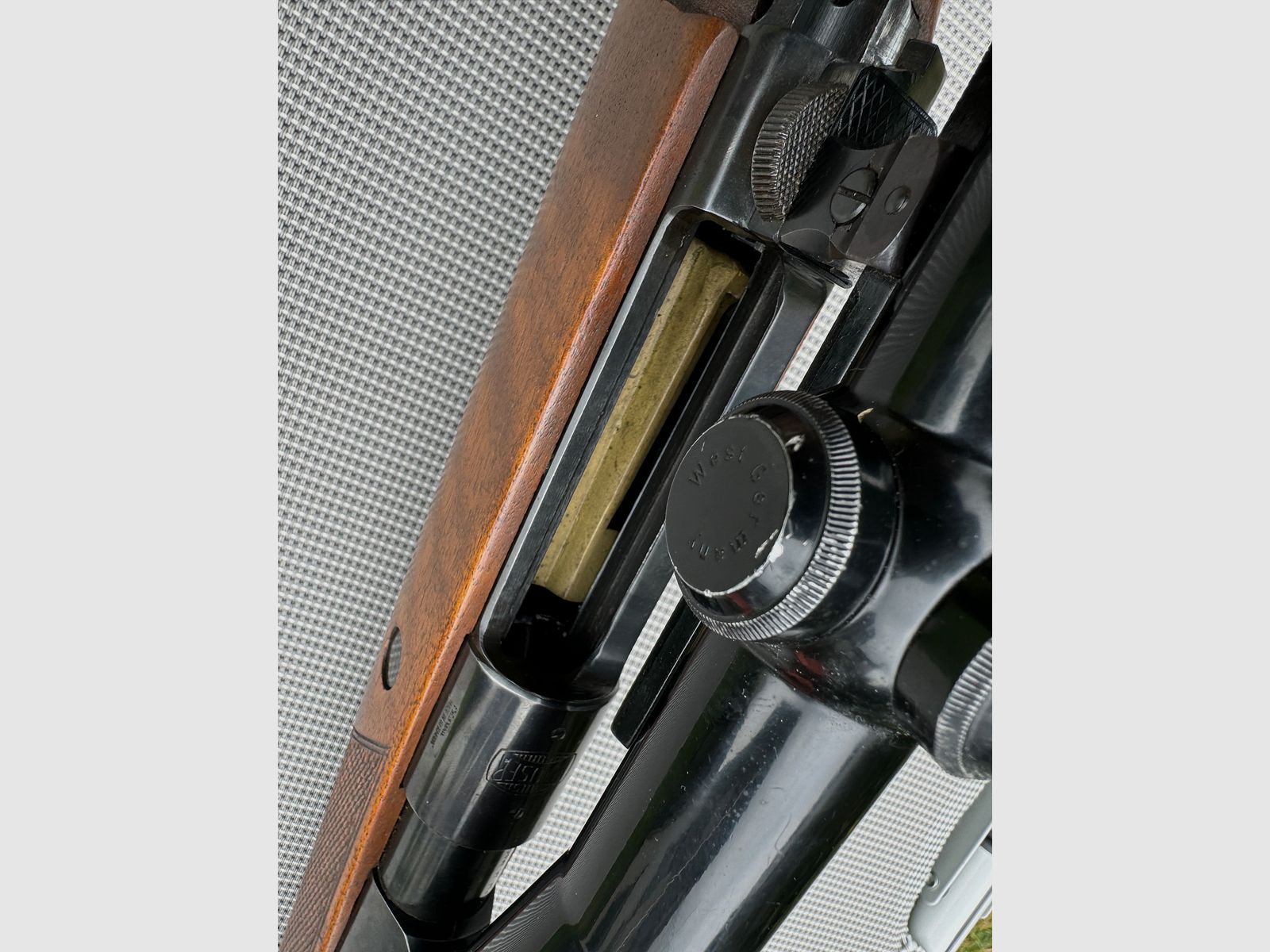 Mauser Modell 2000  .375 H&H Magnum mit Zeiss Diavari 2,5–10x50 & Suhler Einhakmontage