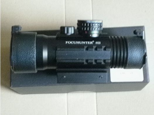 Zieloptik FOCUHUNTER  4x33  Beleuchtet.  Neuwertiger zustand.  OVP.