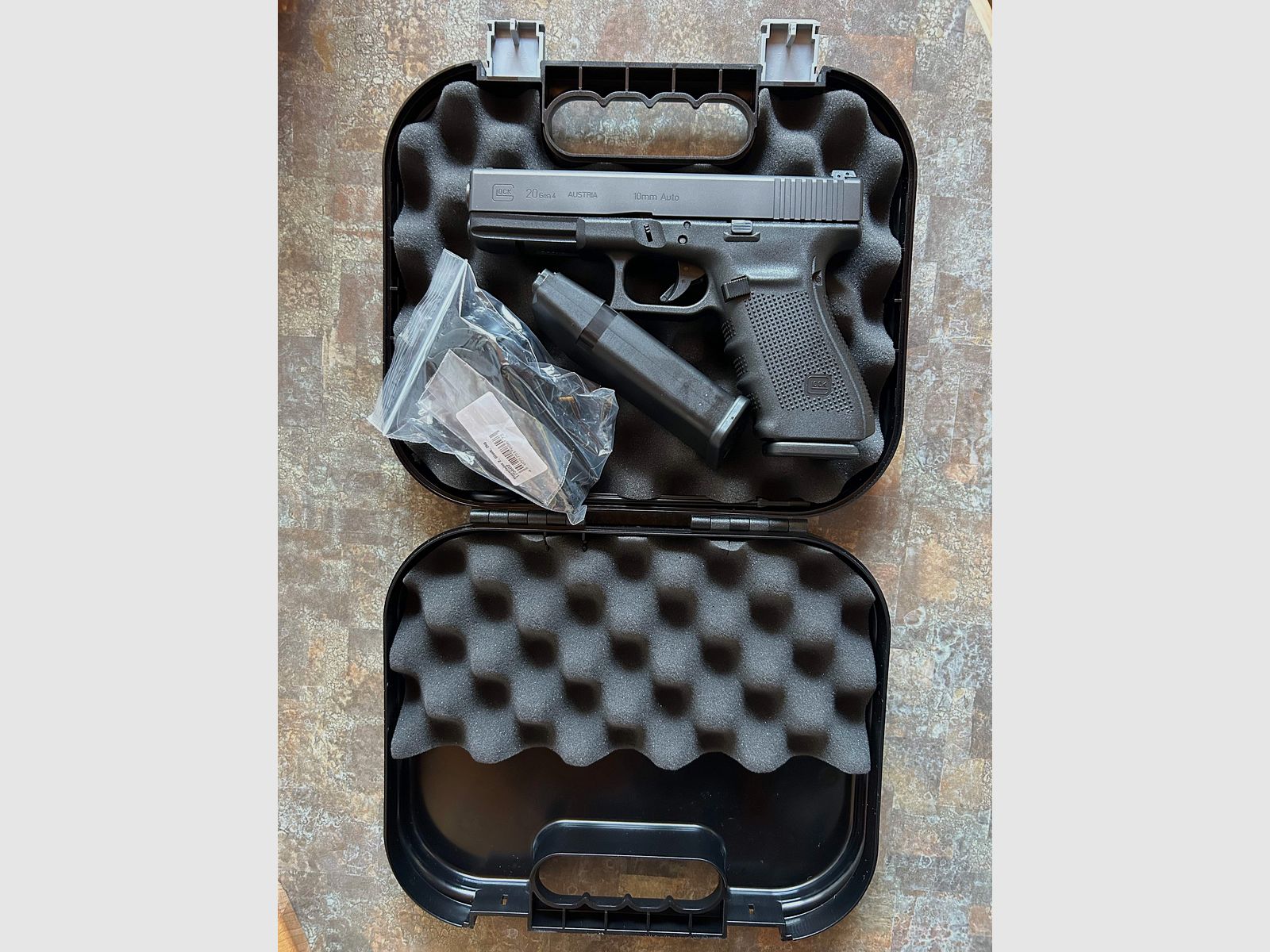GLOCK 20 PISTOLE GEN4 KALIBER .10 MM NEU & ungeschossen