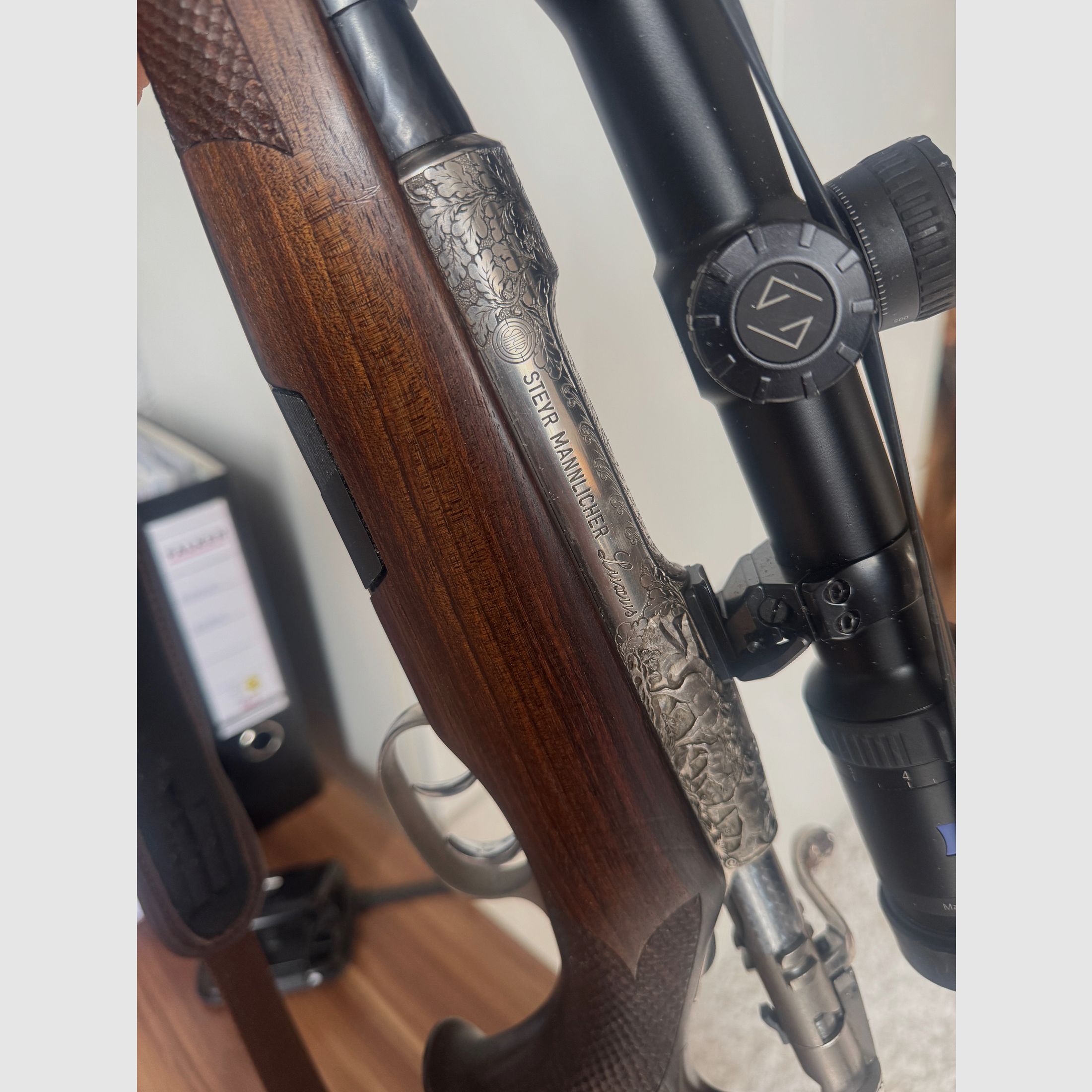 Steyr Mannlicher Luxus Repetierer .243 Win con pregiata incisione & Zeiss Victory HT