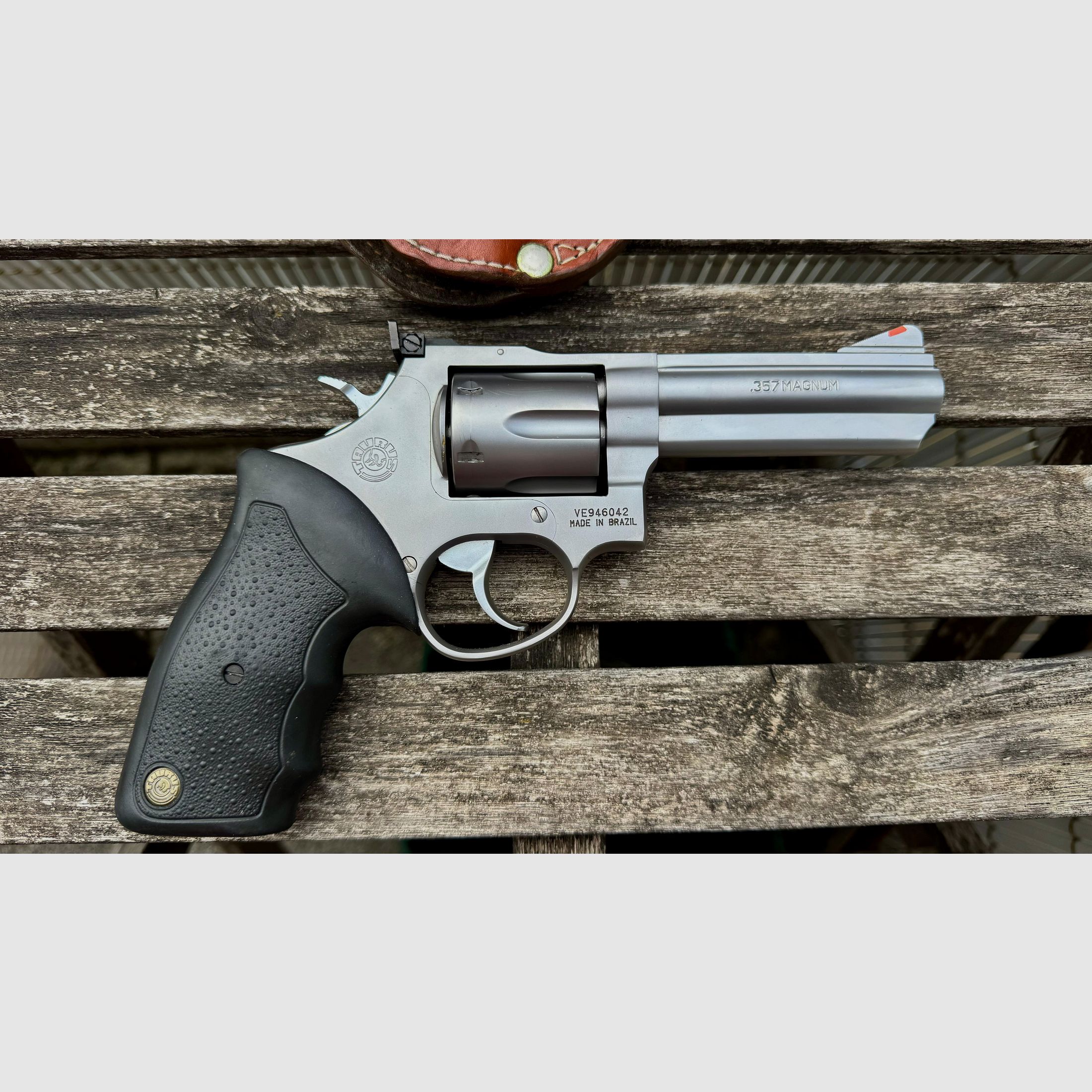Taurus Revolver 4 Zoll Stainless 357 Magnum