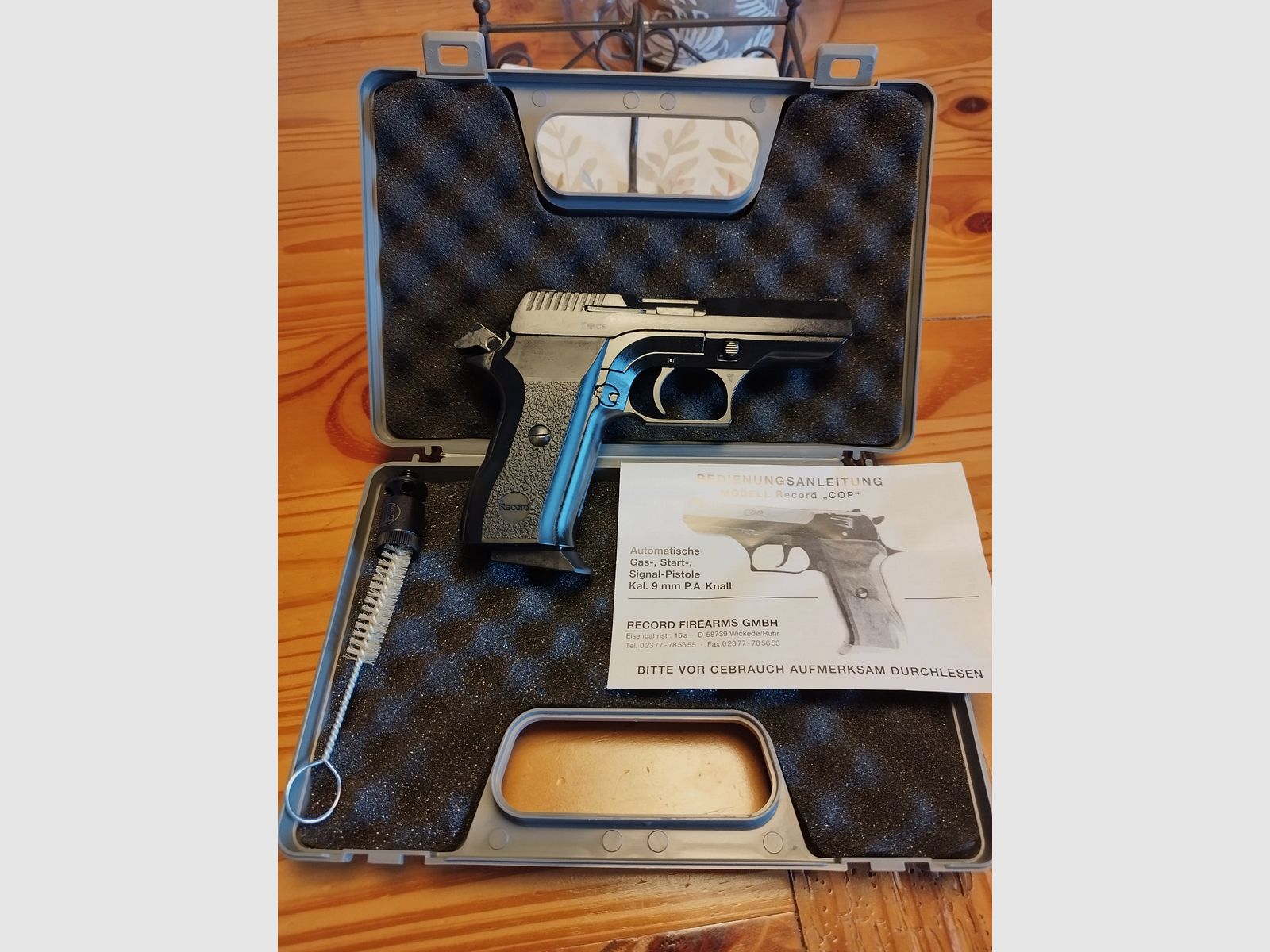 Record COP Schreckschuss Pistole 9 mm P.A.K brüniert !! Neuwaffe!!