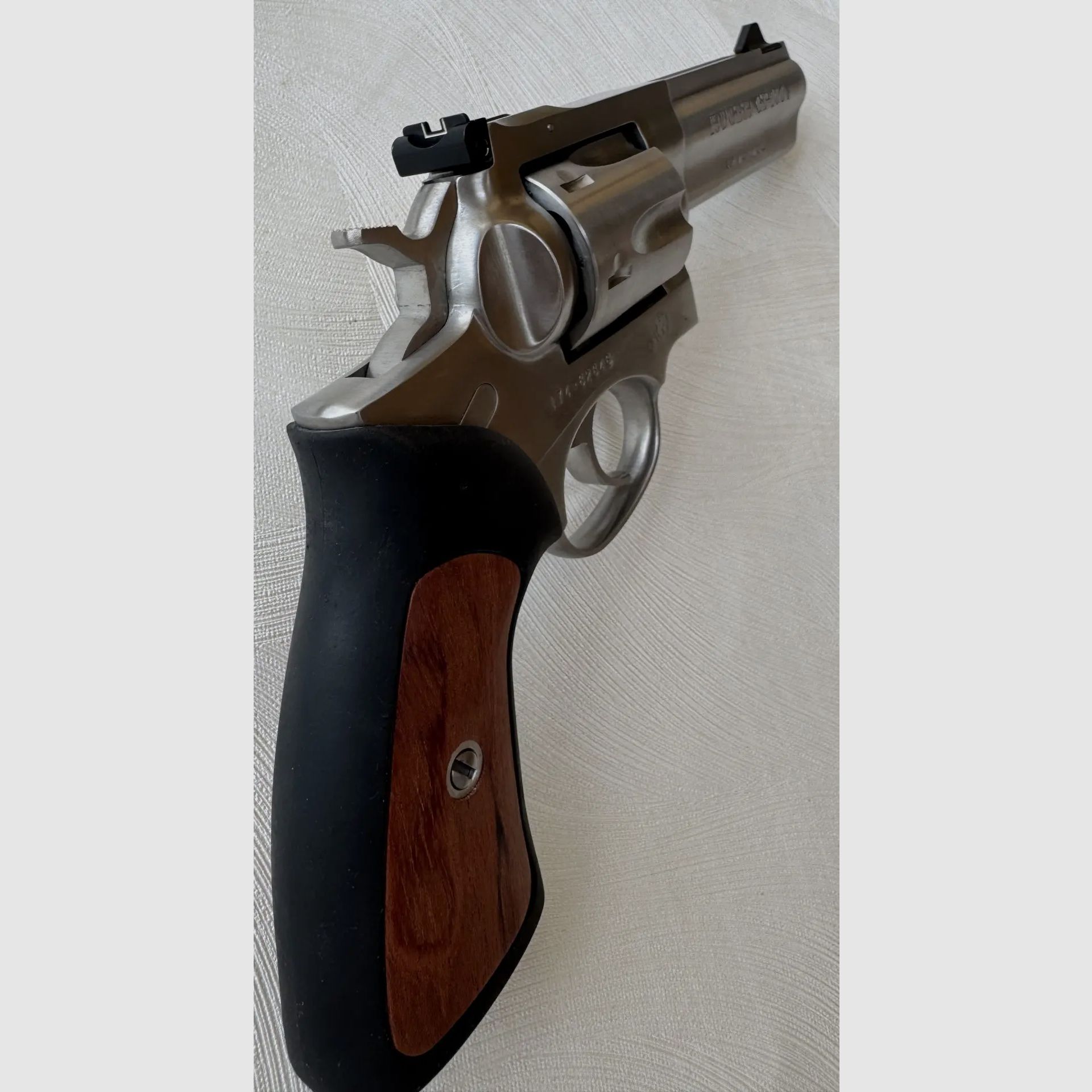 Ruger GP100, 4 pouces, calibre .357 Magnum / .38 Special