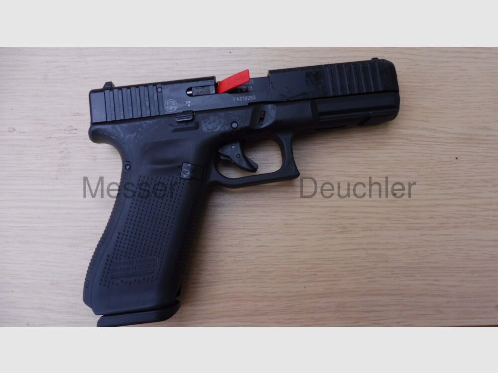 Umarex Glock 17 Gen5 blank firing gun Black