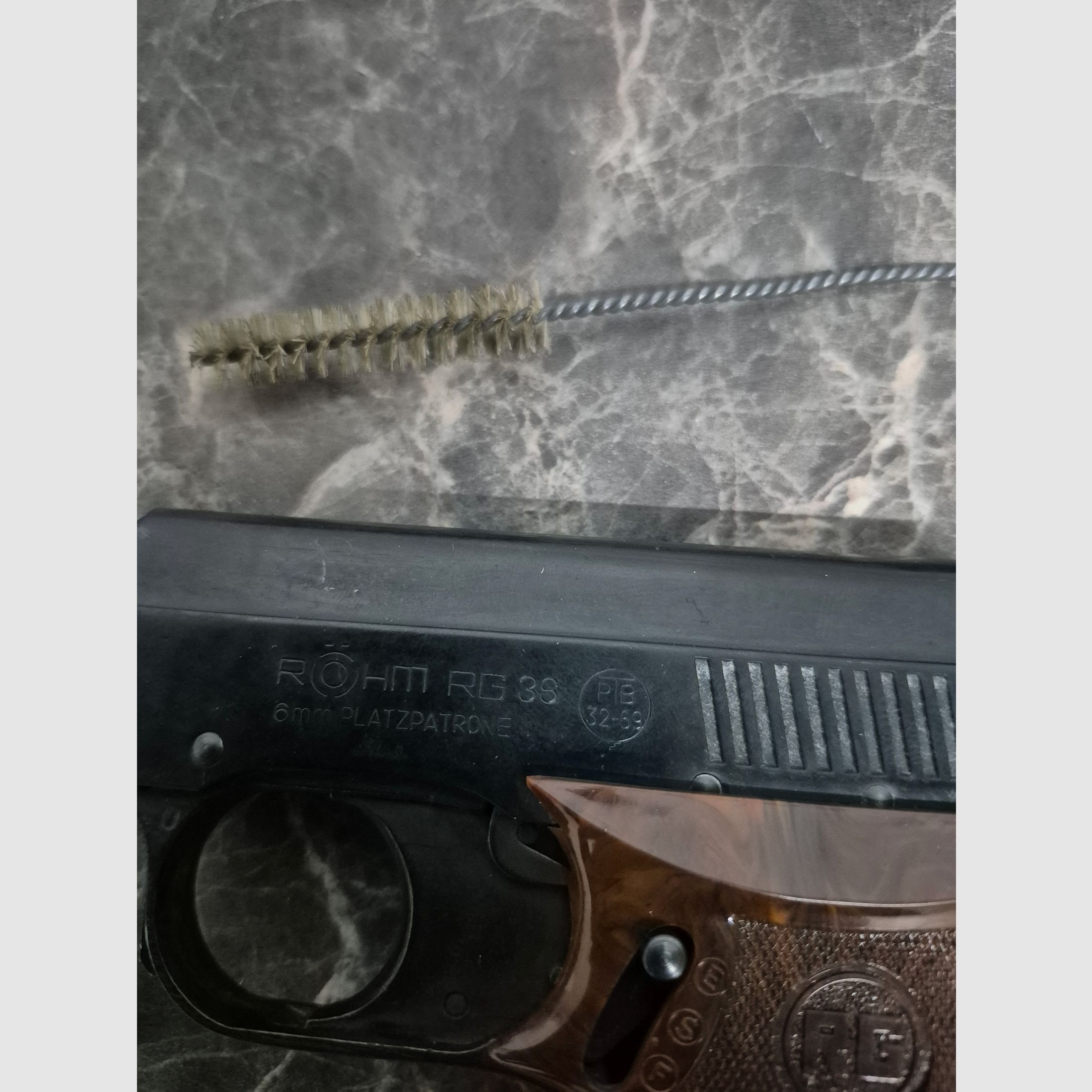 Pistolet d'alarme / gaz / signal Röhm RG3, 6 mm