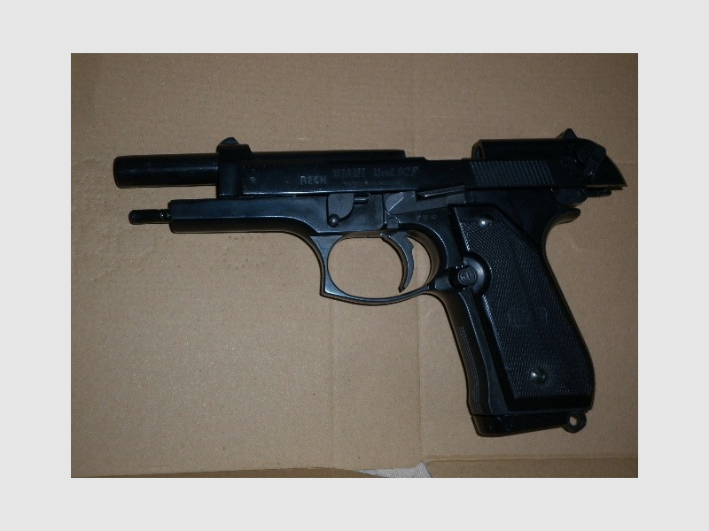 Gas-Signal und Schreckschusspistole Reck Miami 92F im Kaliber 9mm P.A.K. Aus Privatsammlung.