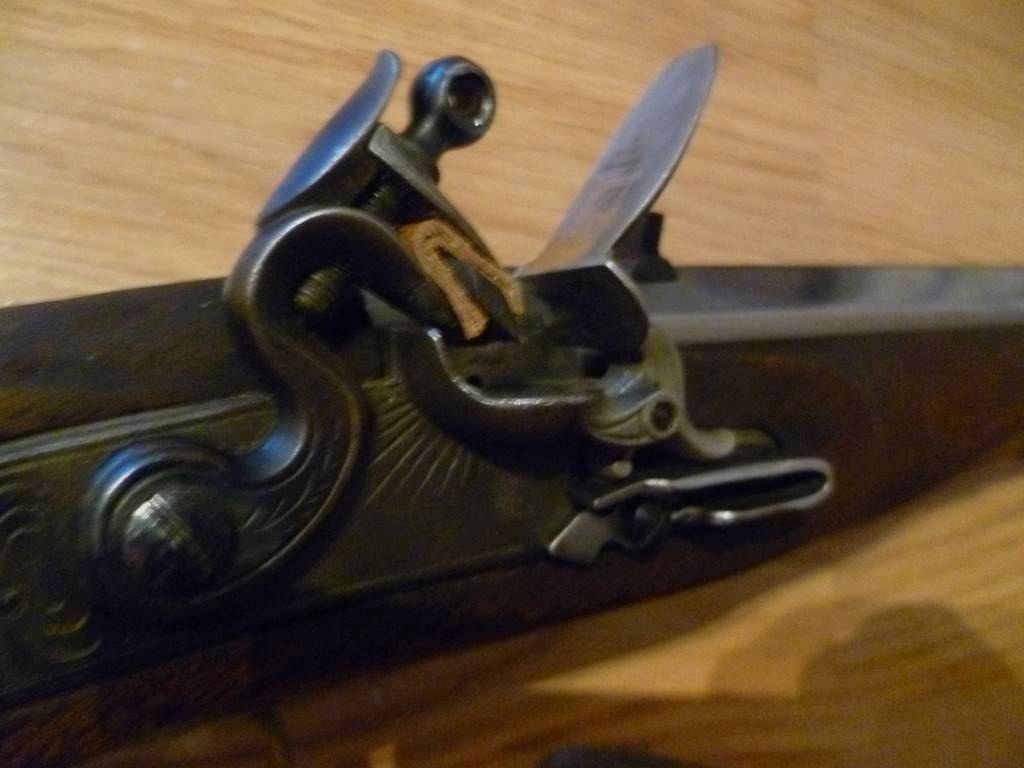 JUKAR SPAIN  Perkussionspistole  Cal.45  Steinschloss
