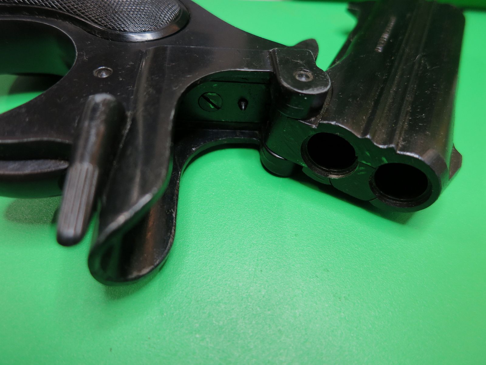 RÖHM RG17 Derringer, .38 Special, disparo de remate + caza de trampas #82