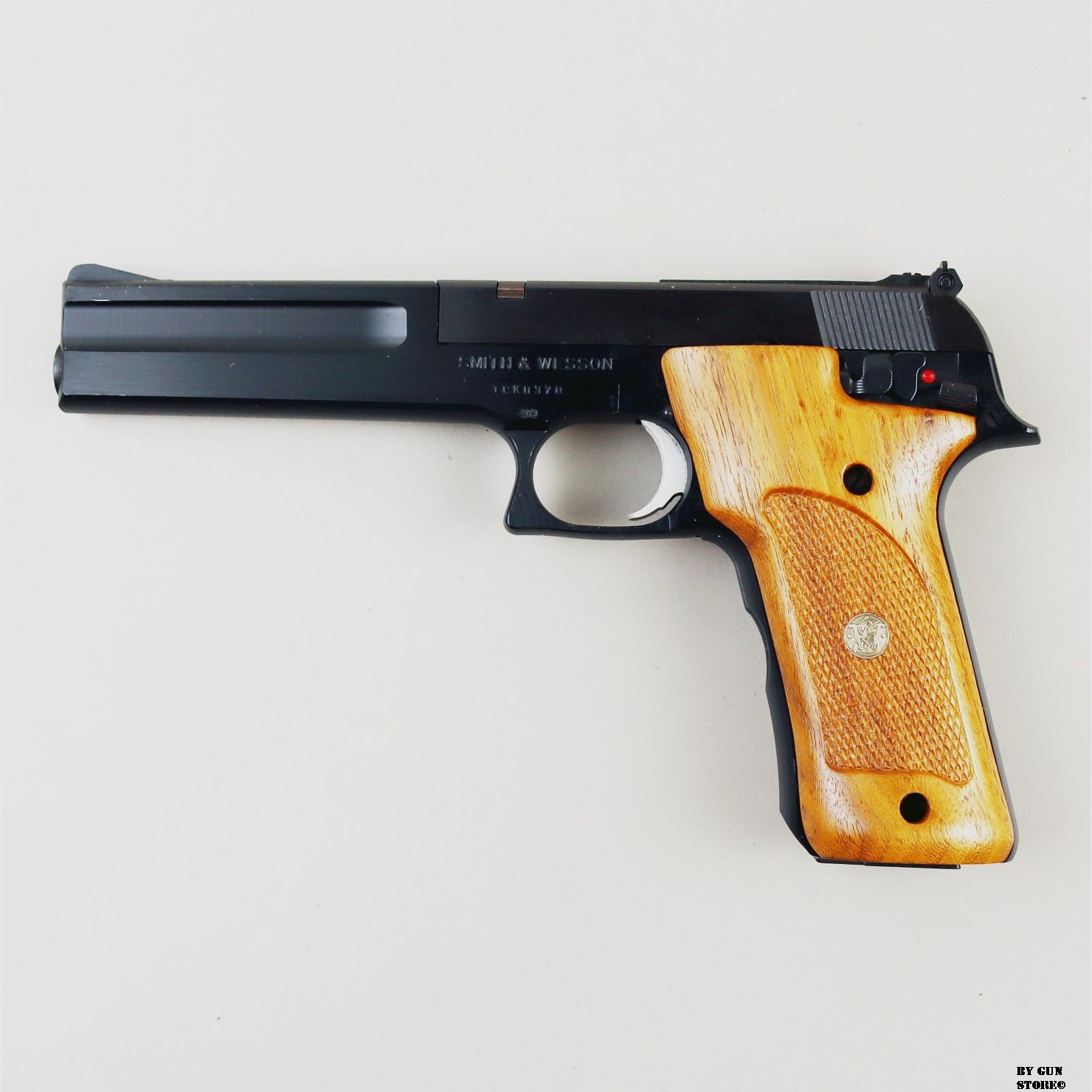Smith & Wesson pistol mod. 422 cal. 22 LR serial no. TCK0370, image 1 of 10