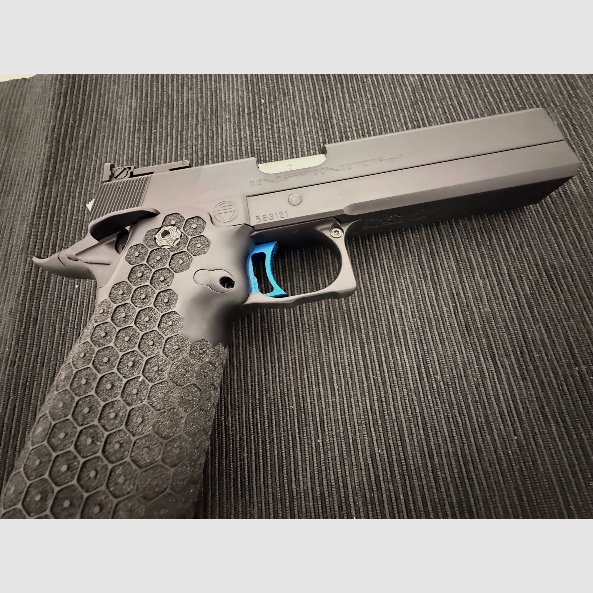 Strayer-Voigt Infinity Kaliber .40SuW incl. Wechsellauf 9mmLuger IPSC