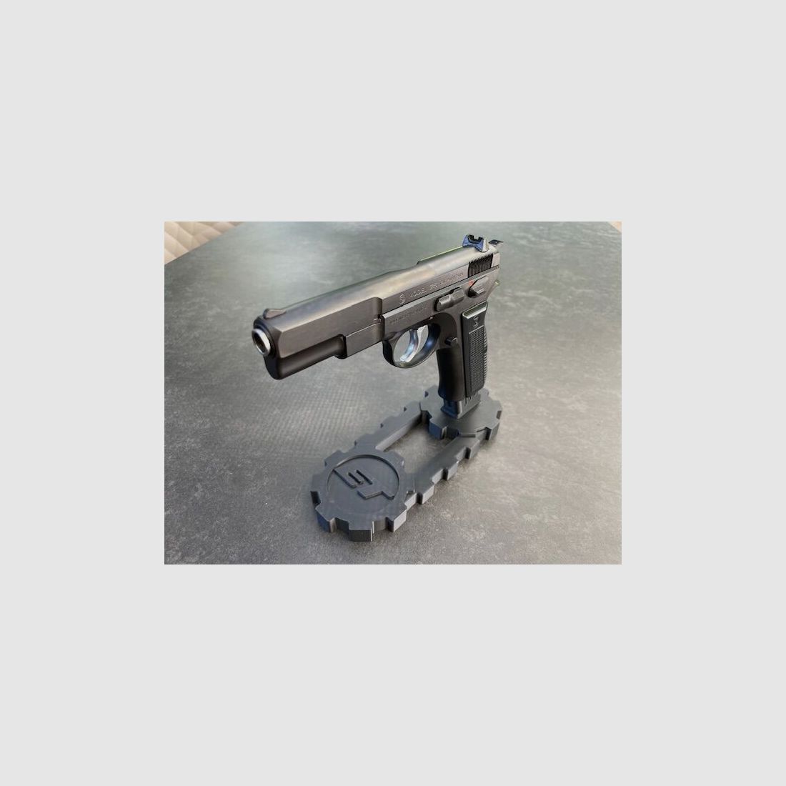 CZ 75 Legend