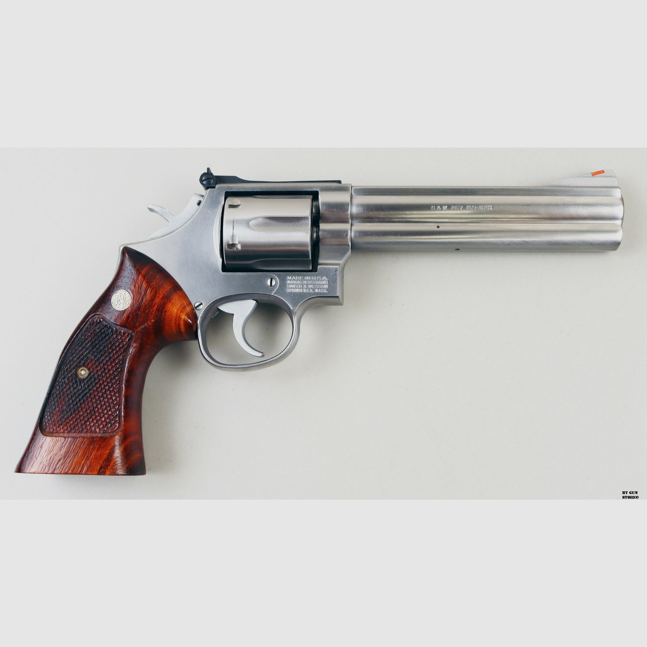 Revolver Smith & Wesson mod. 686 NO DASH cal. 357 mag serial no. AEY9495, image 3 of 10