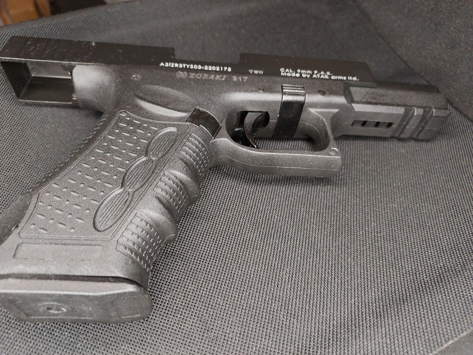 Zoraki 917 pistolet d'alarme 9mm P.A.K. (PTB 1073) comme neuf !