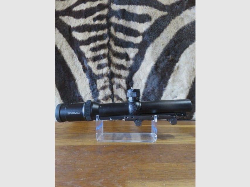 SWAROVSKI Habicht 1.25-4×24 mit Blaser-Montage, Bild 1 von 8
