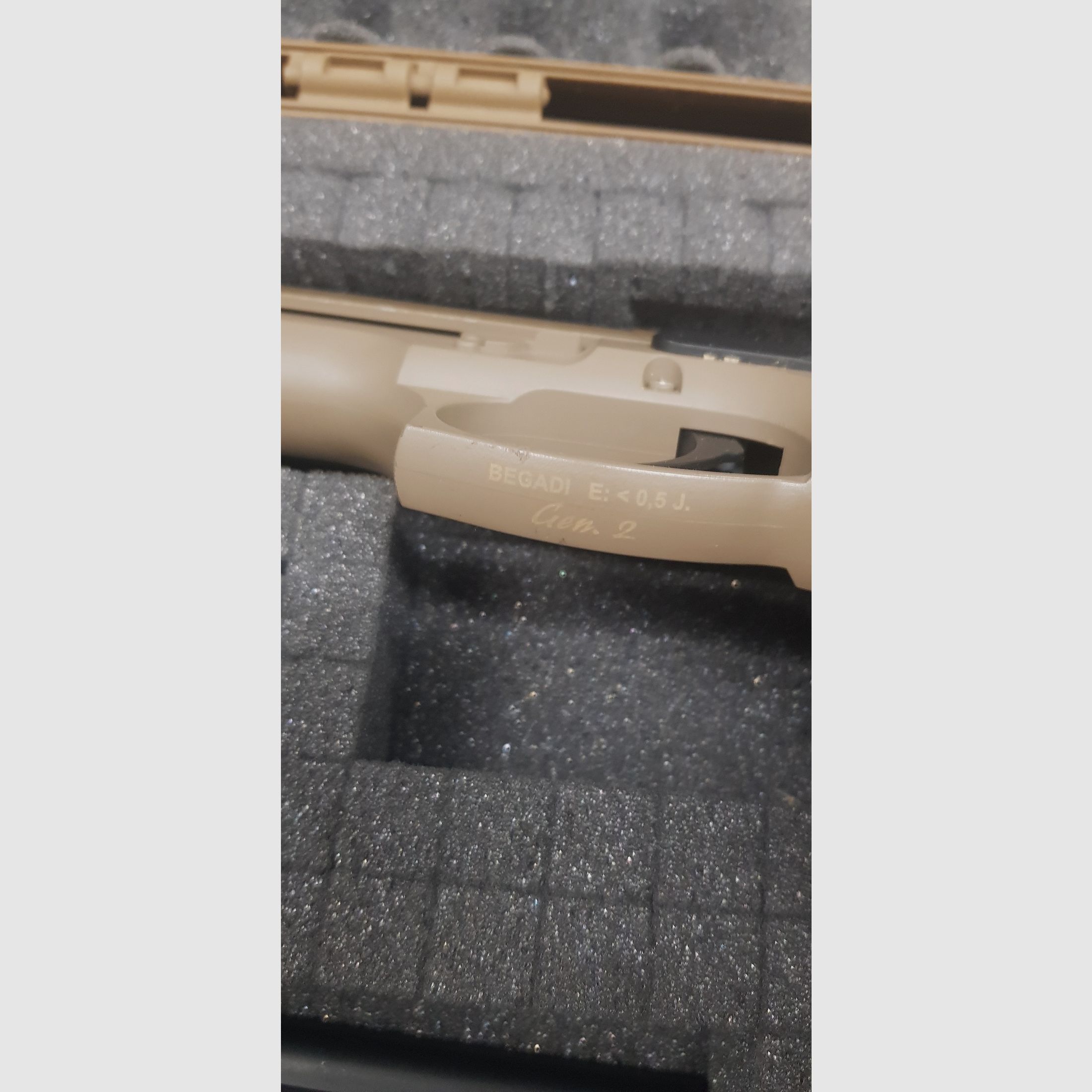 Begadi Cyma CM.126 Gen. 2 AEP TAN inkl. Mosfet & LiPo Akku < 0,5 J. Softair Pistole 6mm BB Beretta FS92