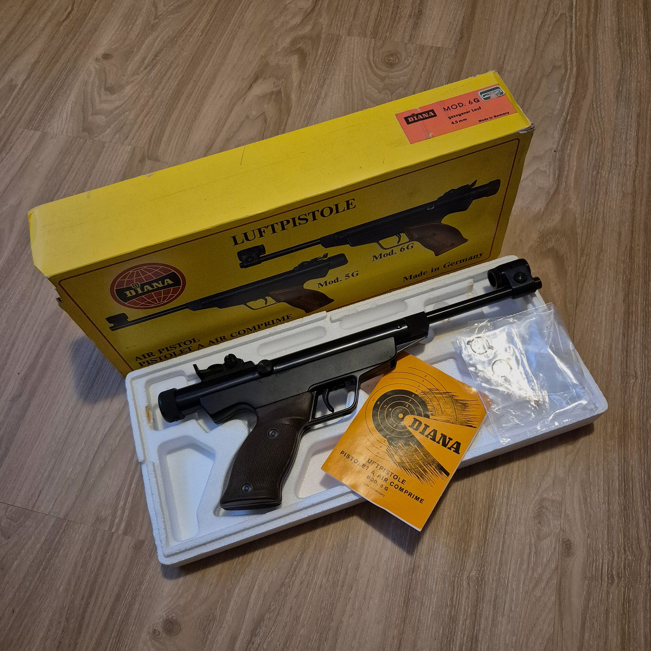 Diana pistolet pneumatyczny Mod. 6G 4,5mm z gwintowaną lufą - uszkodzony